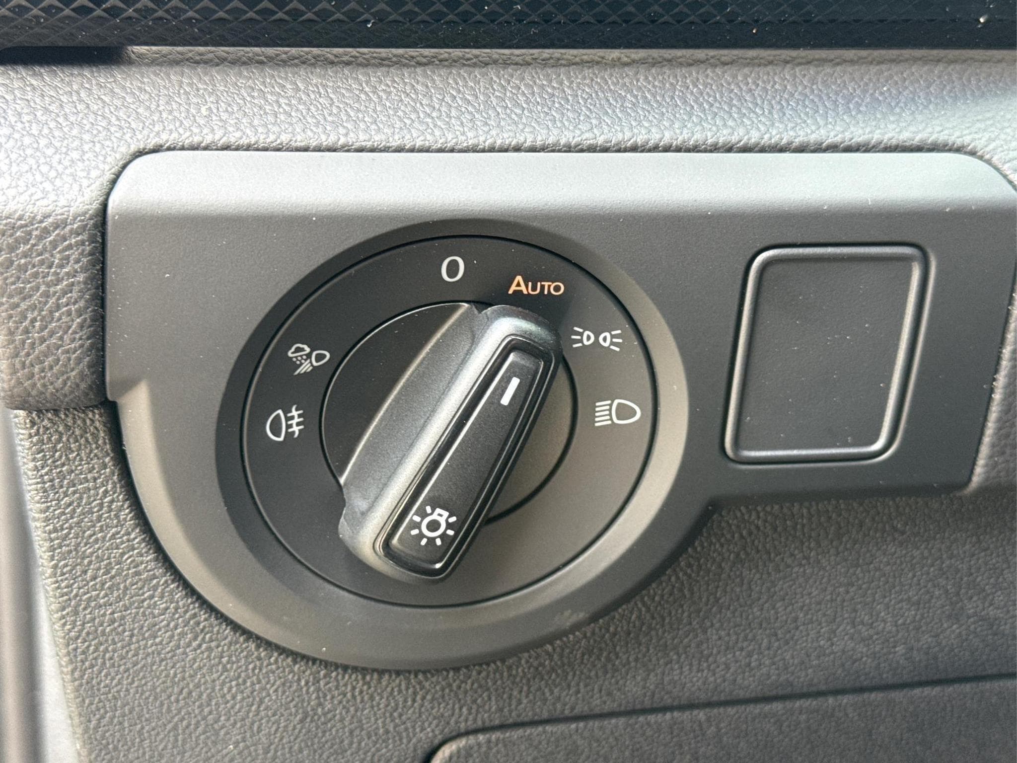 VW T-Cross R-Line Limited (2026) - Photo 20