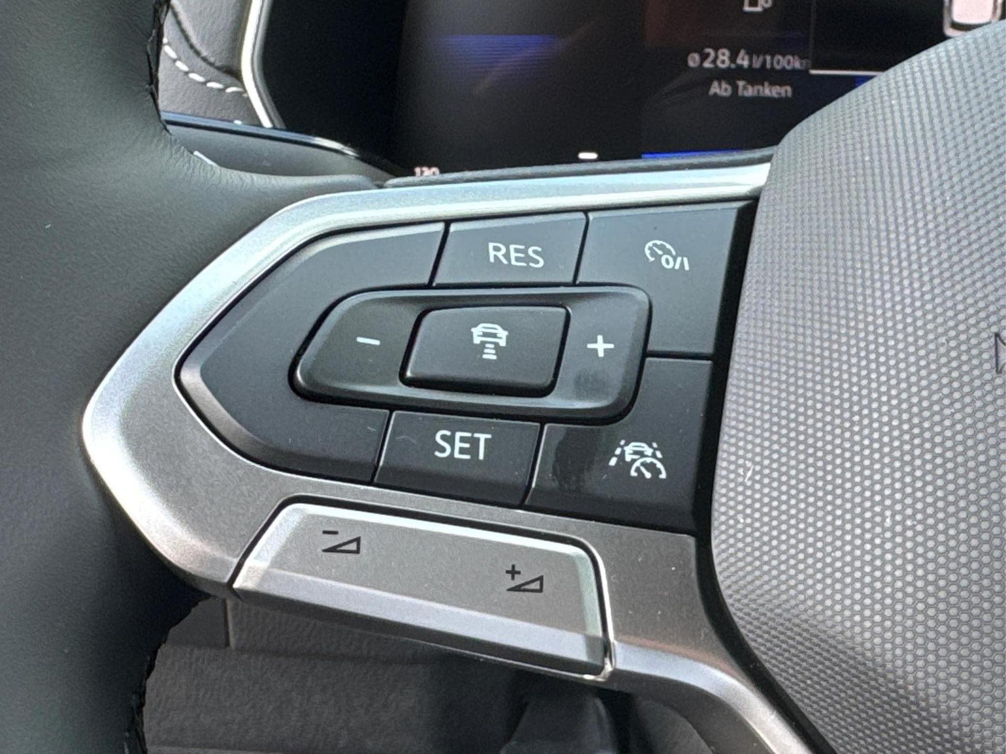 VW T-Cross R-Line Limited (2026) - Photo 25