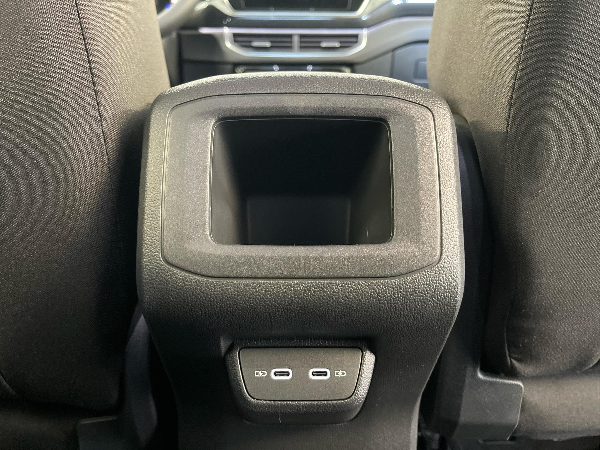 VW T-Cross R-Line (2026) - Photo 16