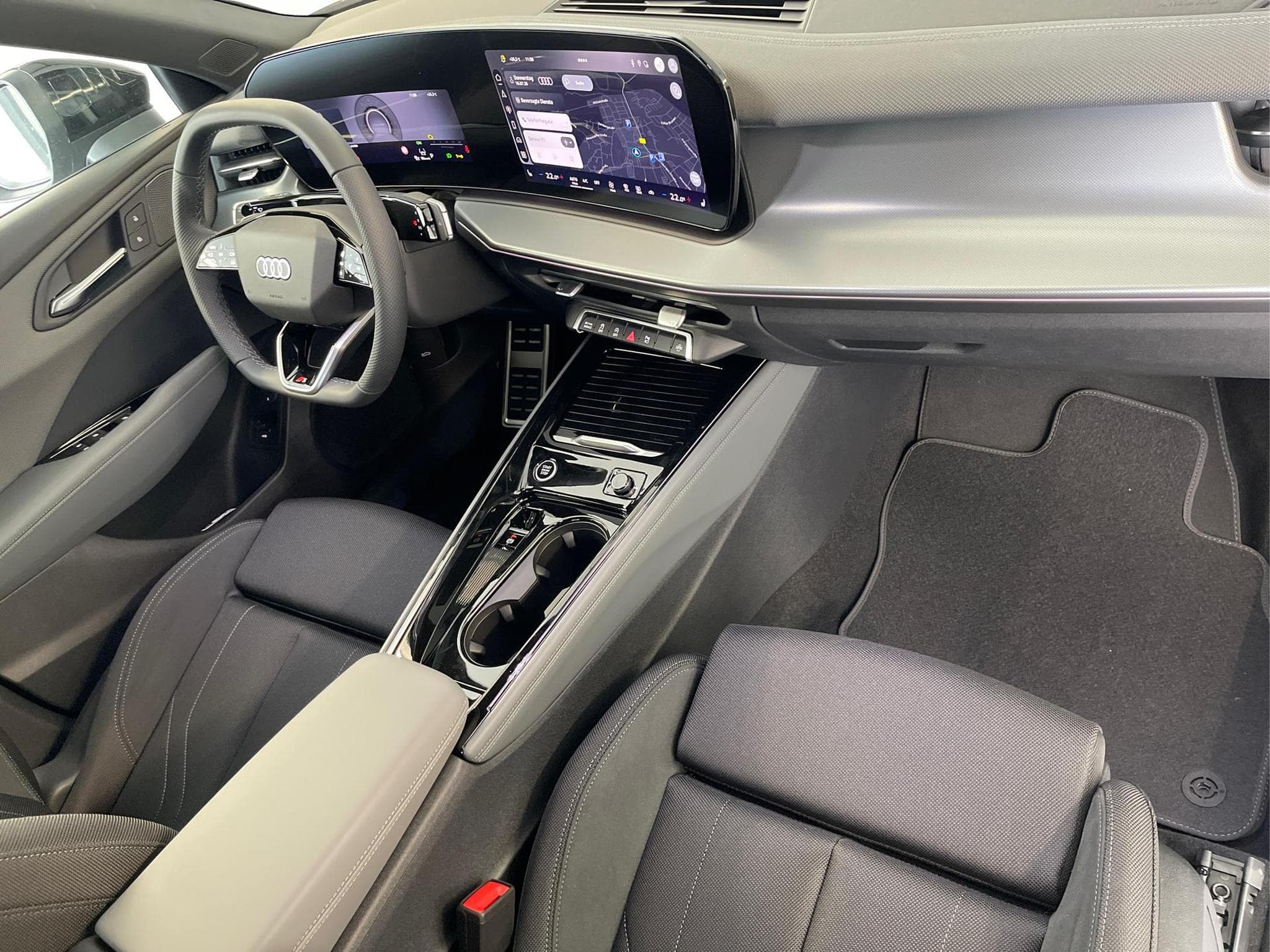 Audi Q3 Sportback NEU (2026) - Photo 12