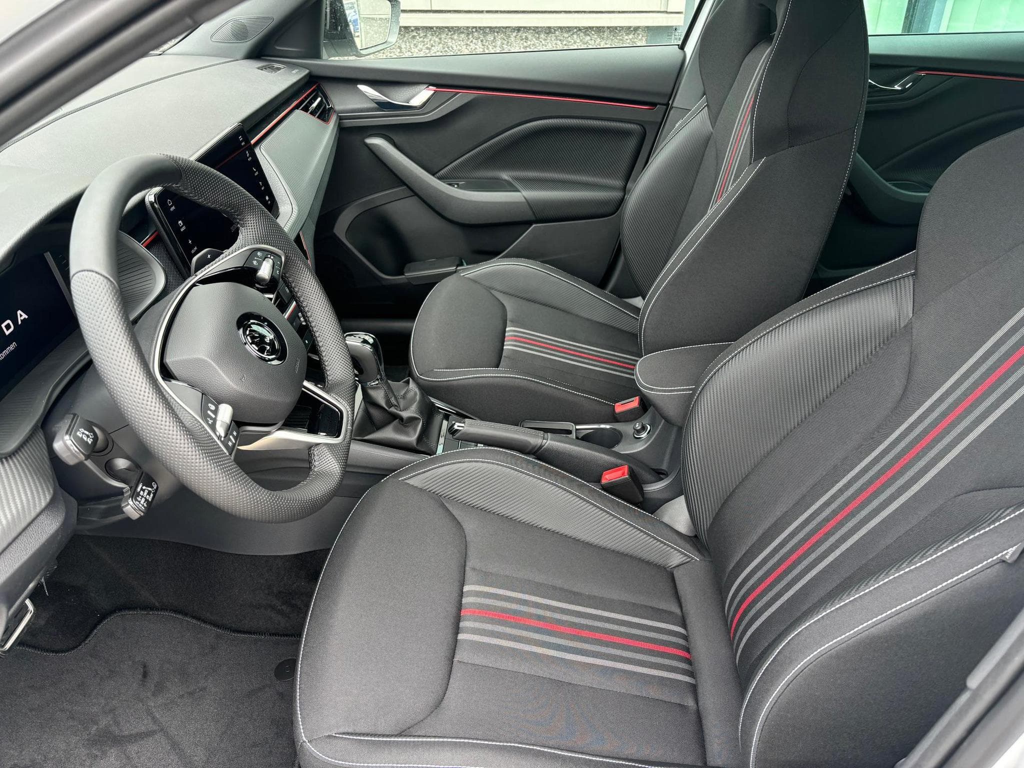 Skoda Kamiq Monte Carlo (2026) - Photo 7
