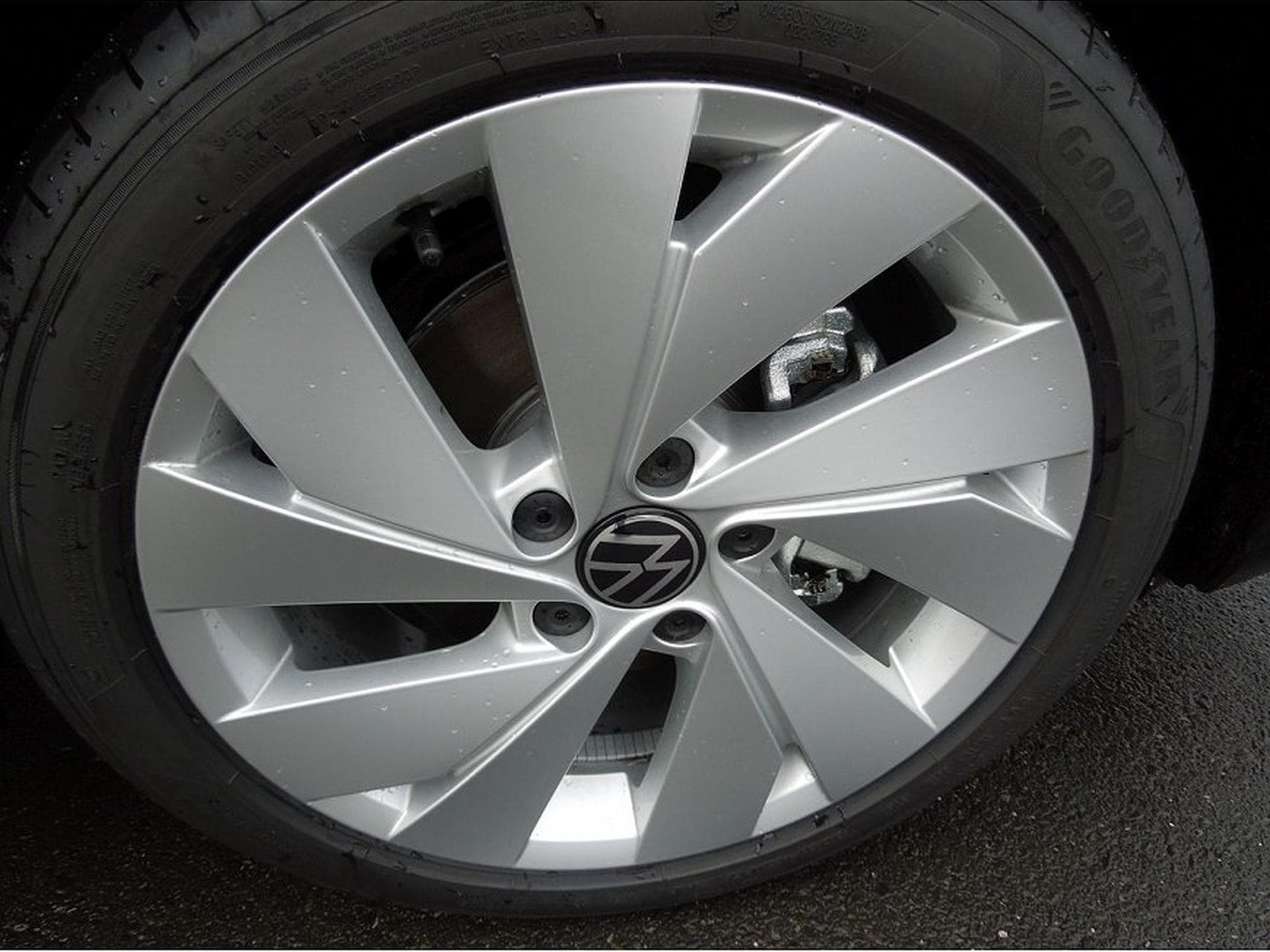 VW Golf (2026) - Photo 14