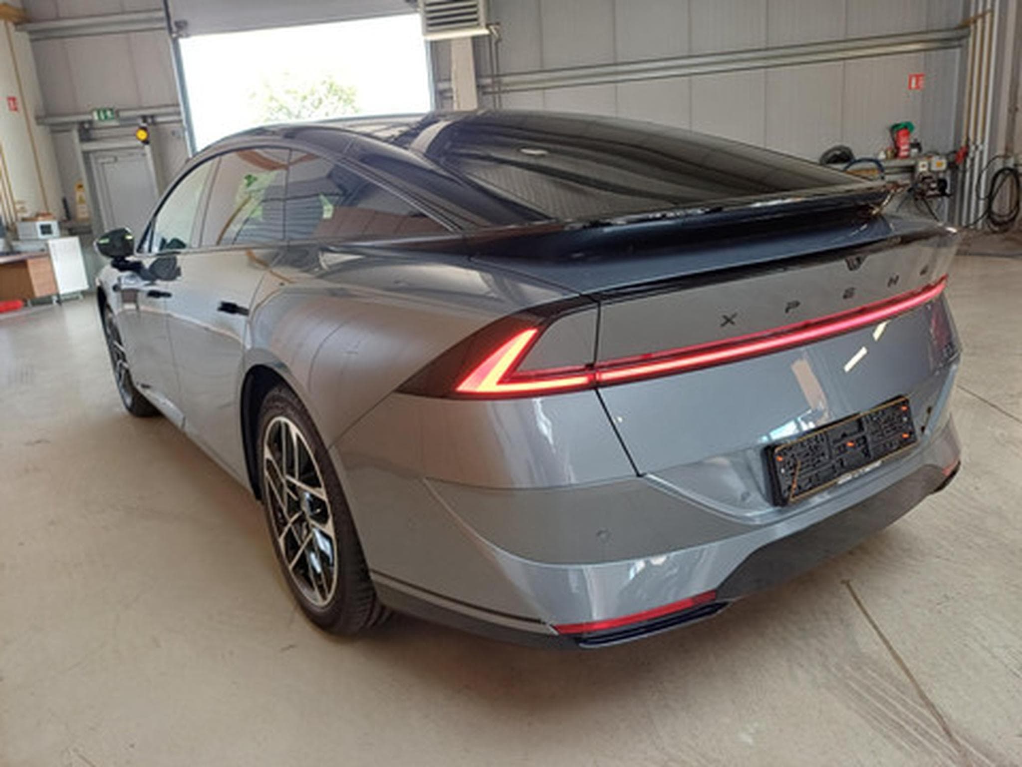 XPENG P7 (2026) - Photo 6