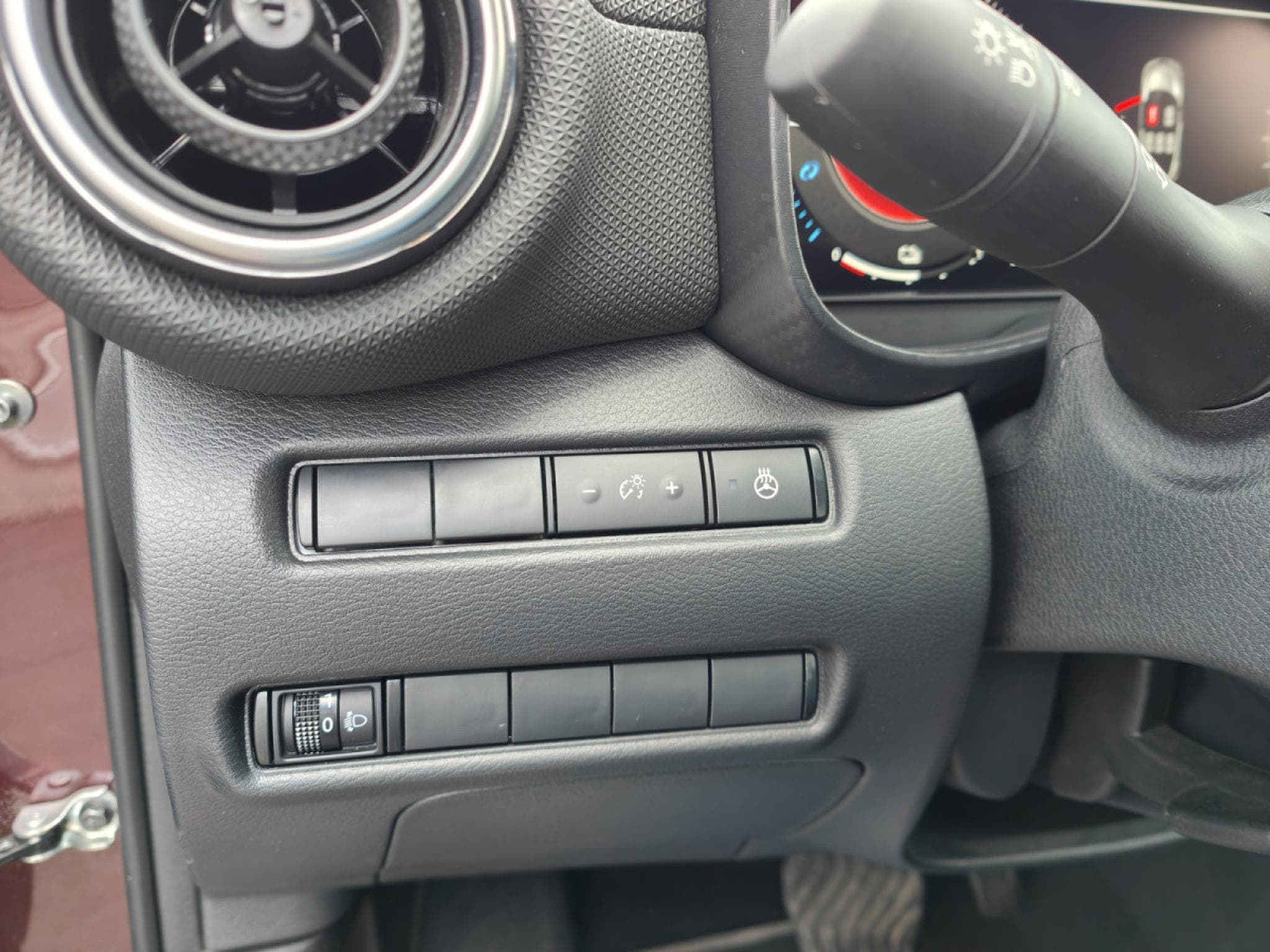 Nissan Juke 1.6 HYBRID DCT N-DESIGN CARPLAY GPS CAMERA LED VIRTUAL (2025) - Photo 22