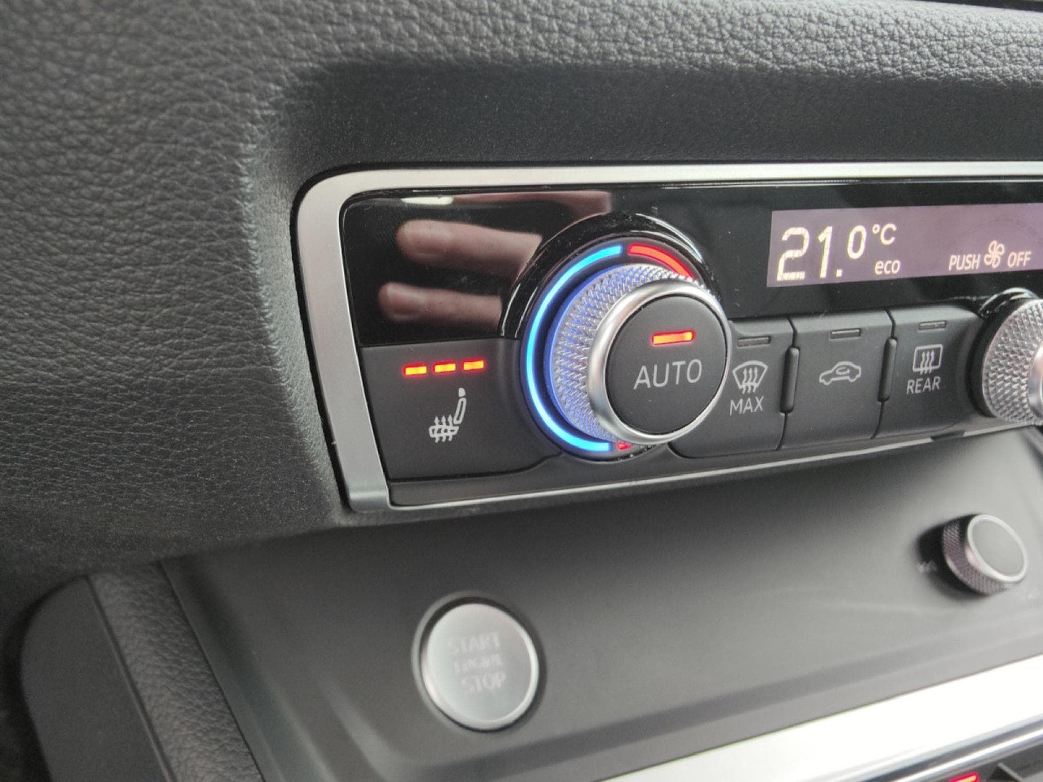 Audi Q3 Q3 SPORTBACK 40 TDI QUATTRO S-TRONIC S-LINE CAMERA VIRTUAL (2020) - Photo 17