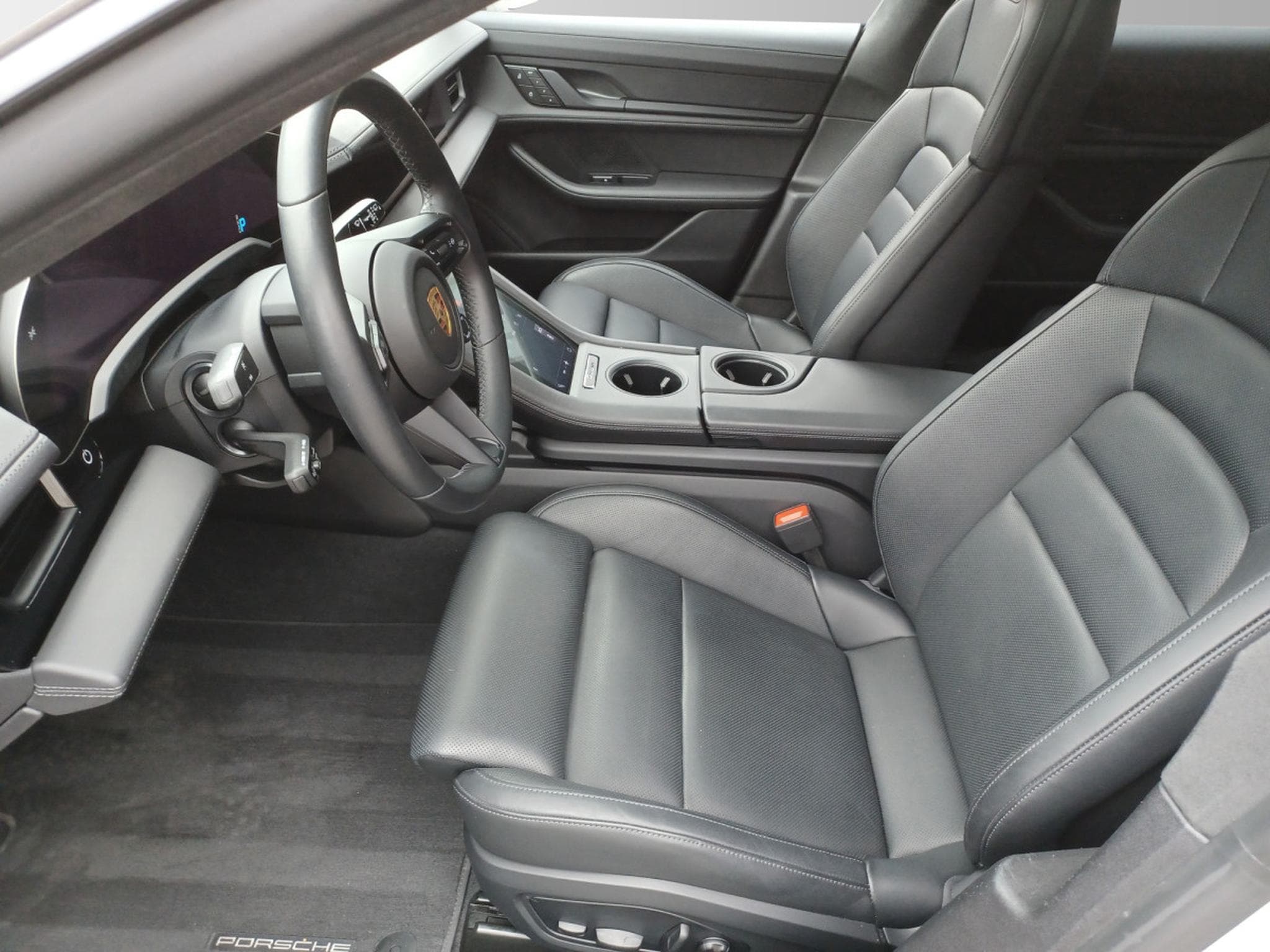 Porsche Taycan 4S Sport Turismo (2024) - Foto 8