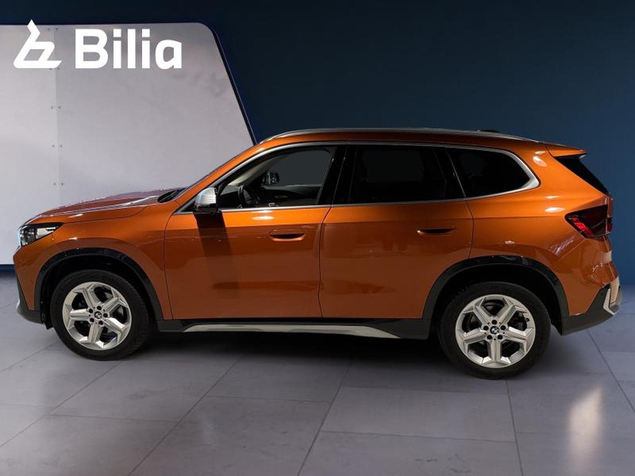 BMW X1 x1 sDrive 18i xLine (2022) - Photo 3