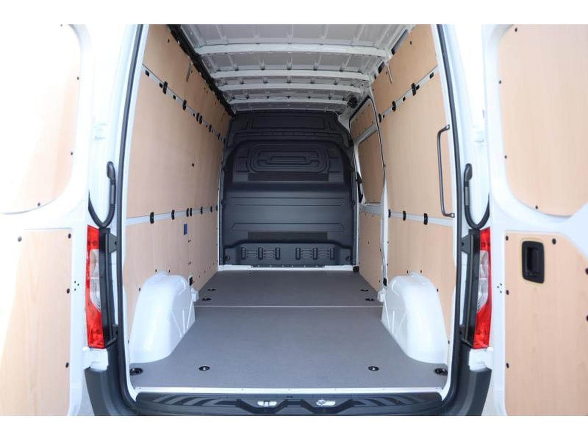 Mercedes Sprinter 315 Kasten L2 FWD (2023) - Photo 3