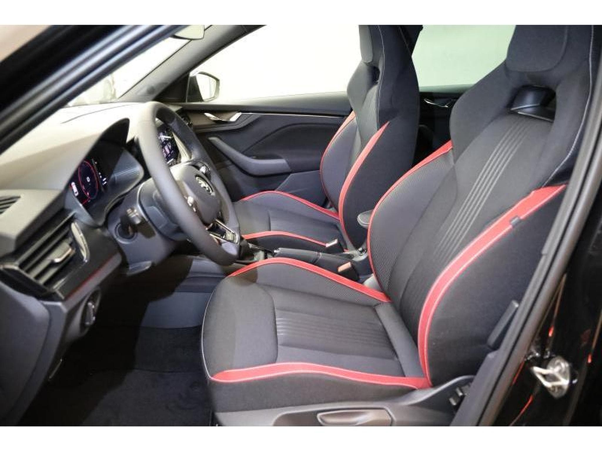 Skoda Kamiq Monte Carlo (2023) - Photo 10