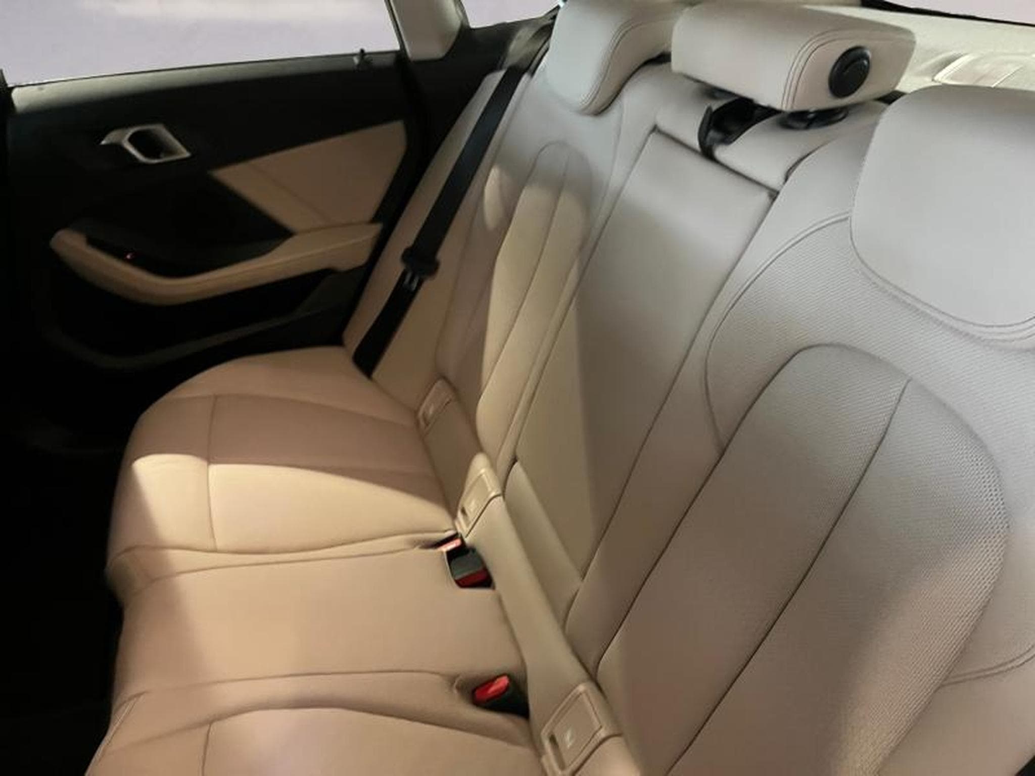 BMW 220 220i xDrive Gran Coupé (2024) - Photo 13