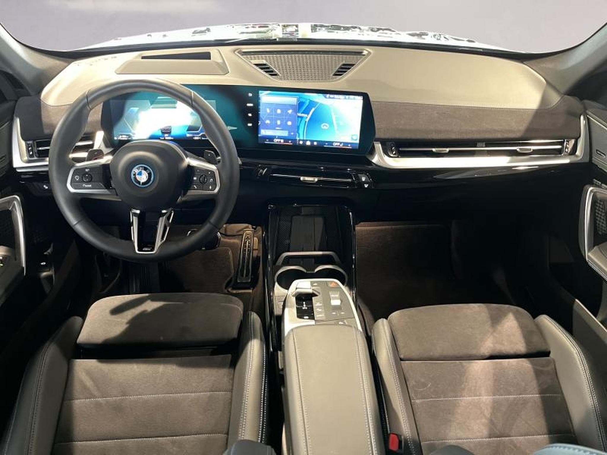 BMW X1 X1 xDrive30e M Sport (2025) - Foto 8