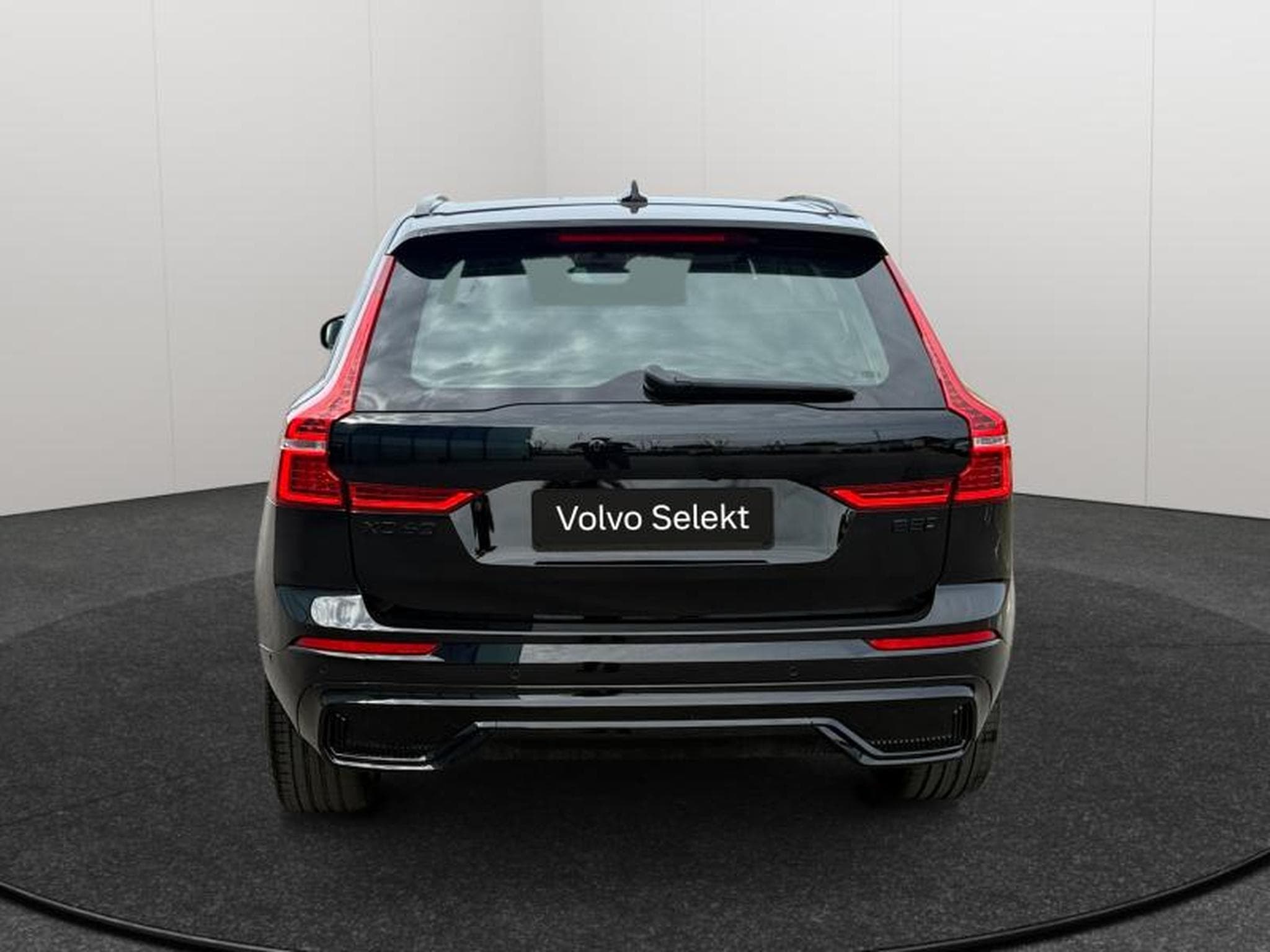 Volvo XC60 B5 AWD Ultra Black Edition / Essence (2025) - Foto 6