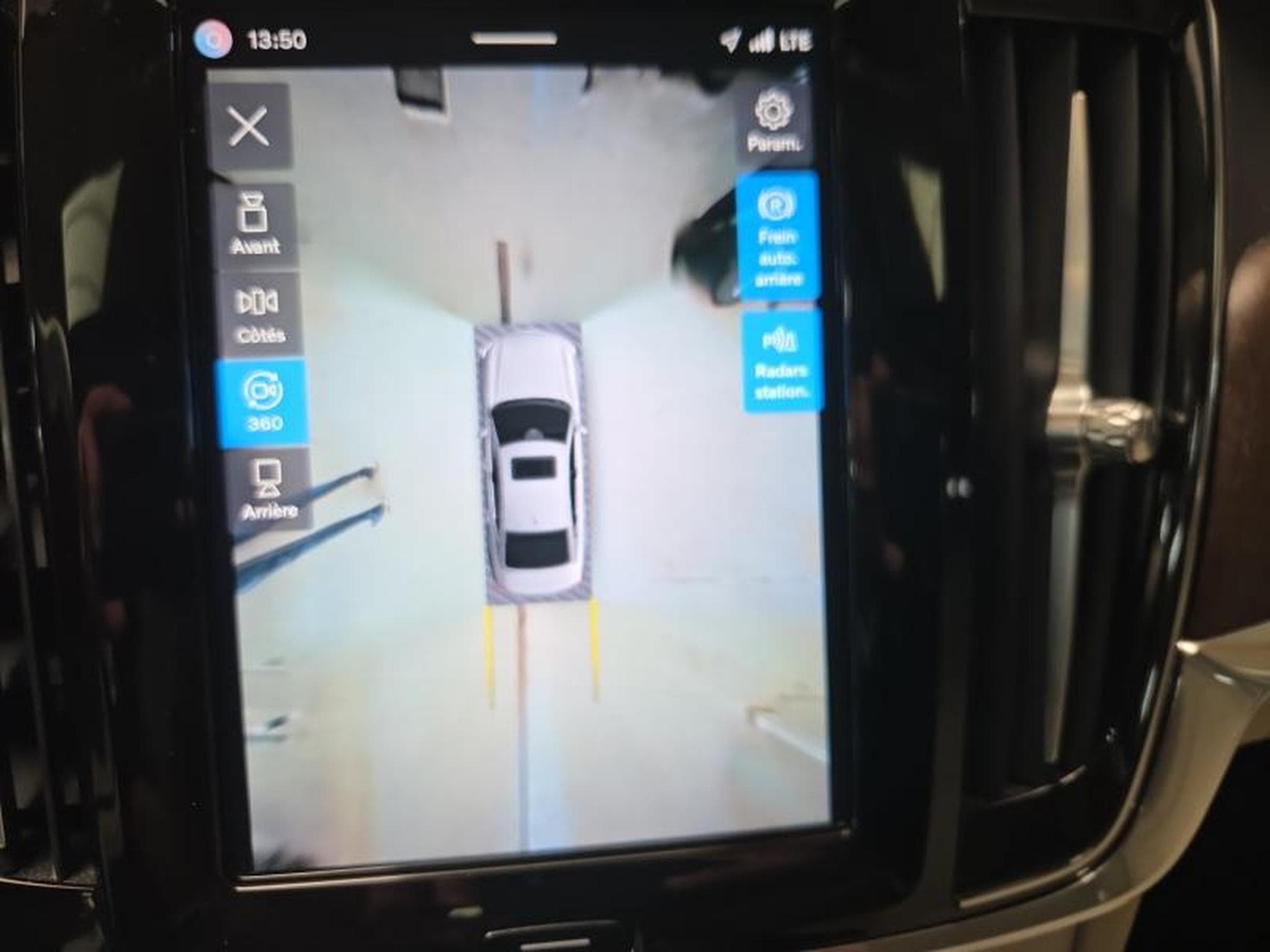 Volvo S90 Inscription T8 AWD (2022) - Photo 17