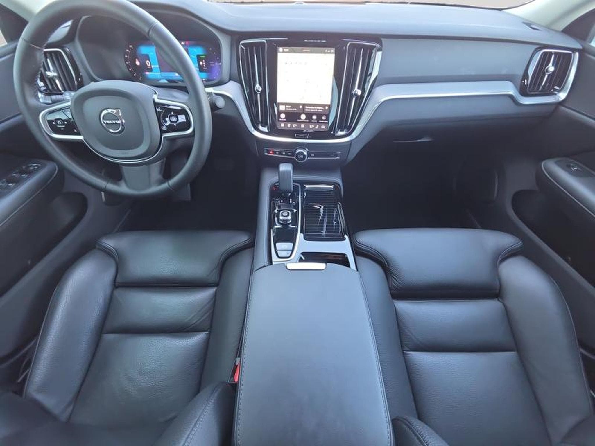 Volvo S60 T8 AWD Plus Dark / Hybride (2025) - Photo 3