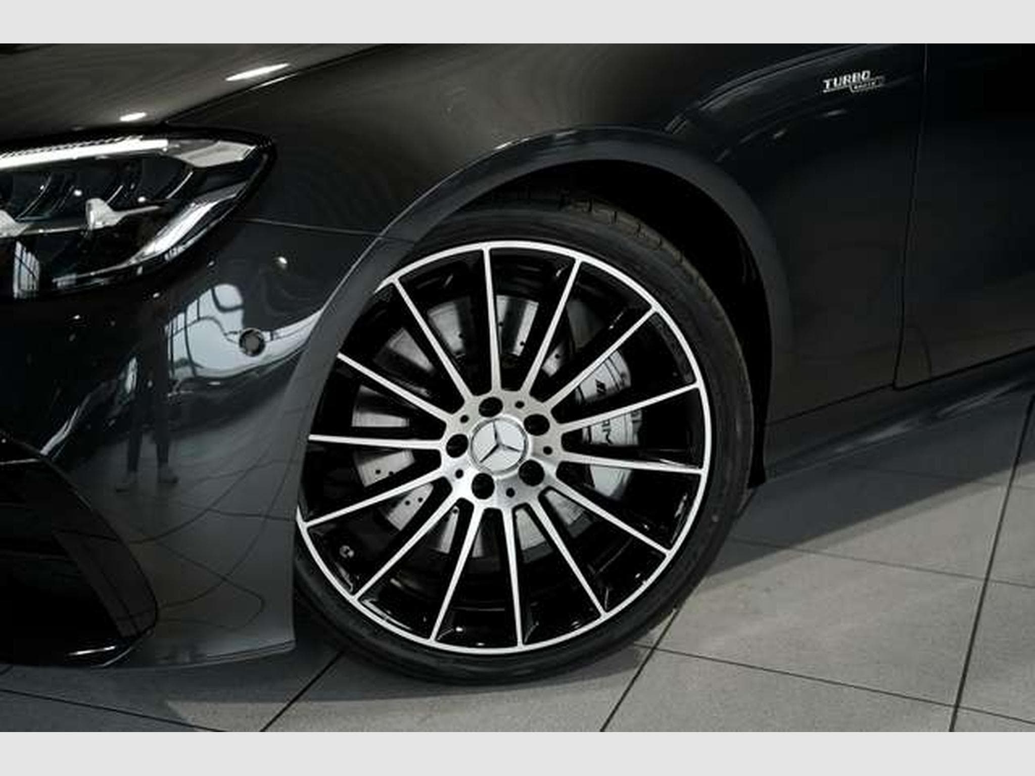 Mercedes E 53 AMG 4M Coupé *2.H *20 *Pano*Perf-AGA*BURM (2022) - Photo 3