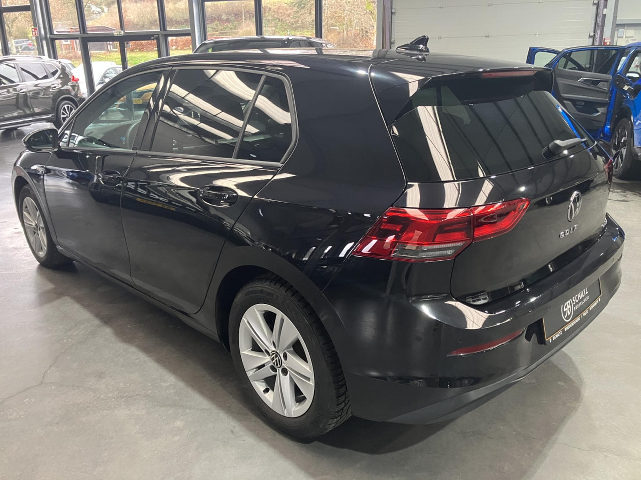 VW Golf 1.5 eTSI Life DSG 150HP (2023) - Photo 5