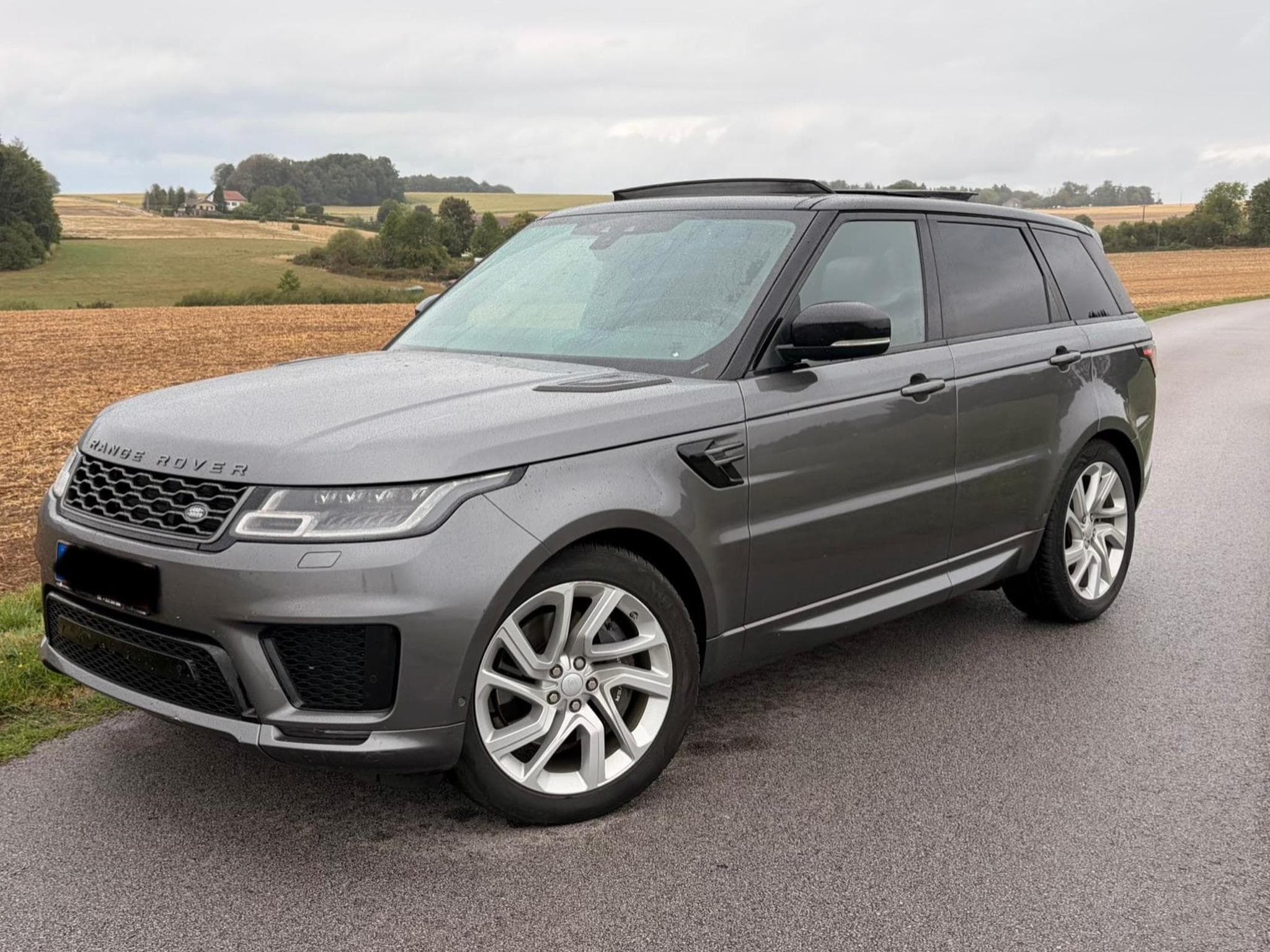 Land-Rover Range Rover Sport Dynamique HSE Sport (2018) - Photo 2
