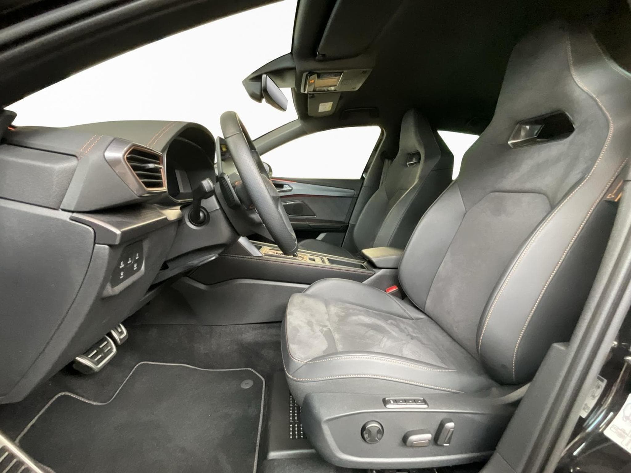 Cupra Leon DSG+Pure-Perf.+Dynamic-Design+Sennheiser (2025) - Photo 9