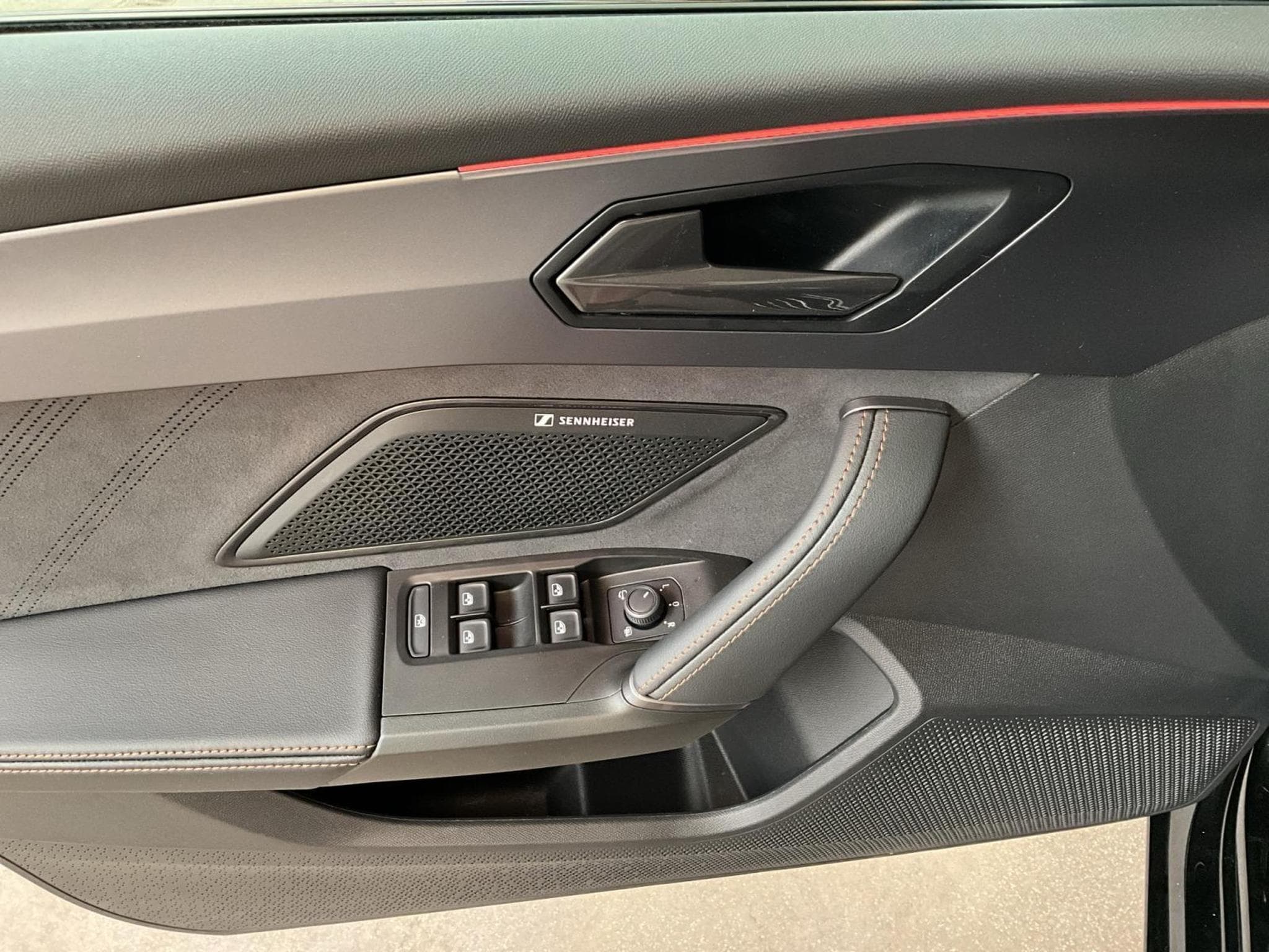 Cupra Leon DSG+Pure-Perf.+Dynamic-Design+Sennheiser (2025) - Photo 14