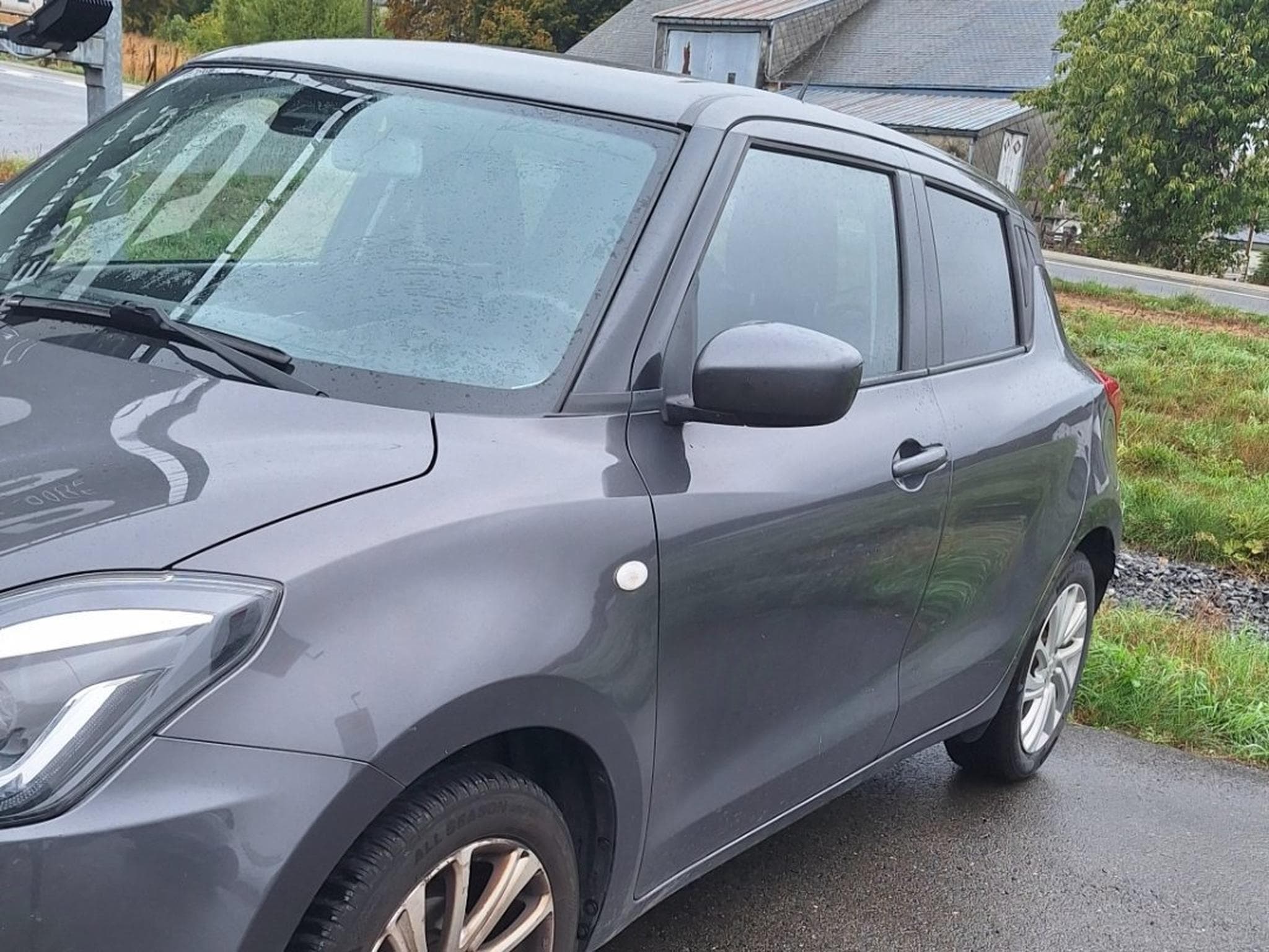 Suzuki Swift (2020) - Photo 2