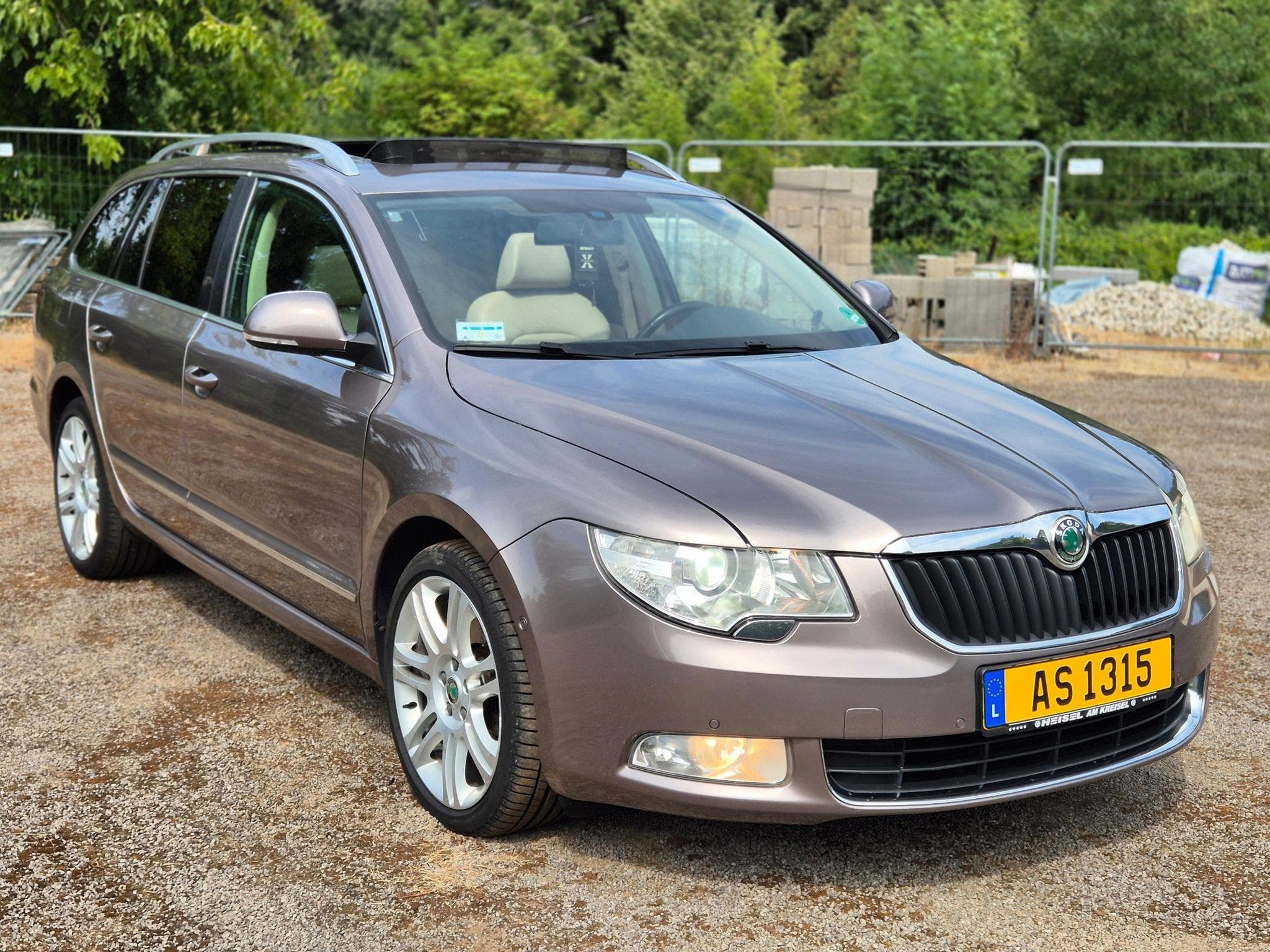 Skoda Superb 2.0 TDI 170 4x4 Exclusive (2012) - Photo 2
