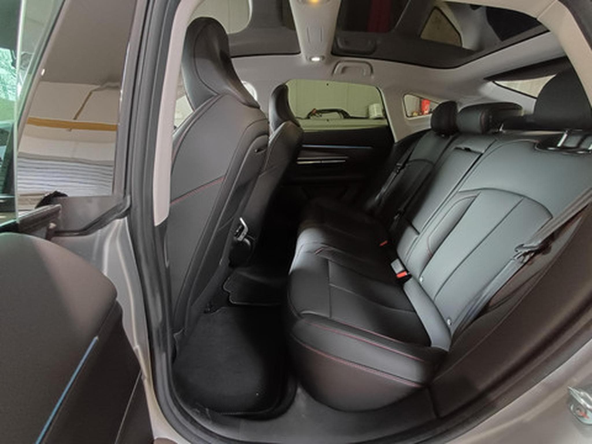 Xpeng P7 BEV 86KWH Long Range RWD (2025) - Foto 9