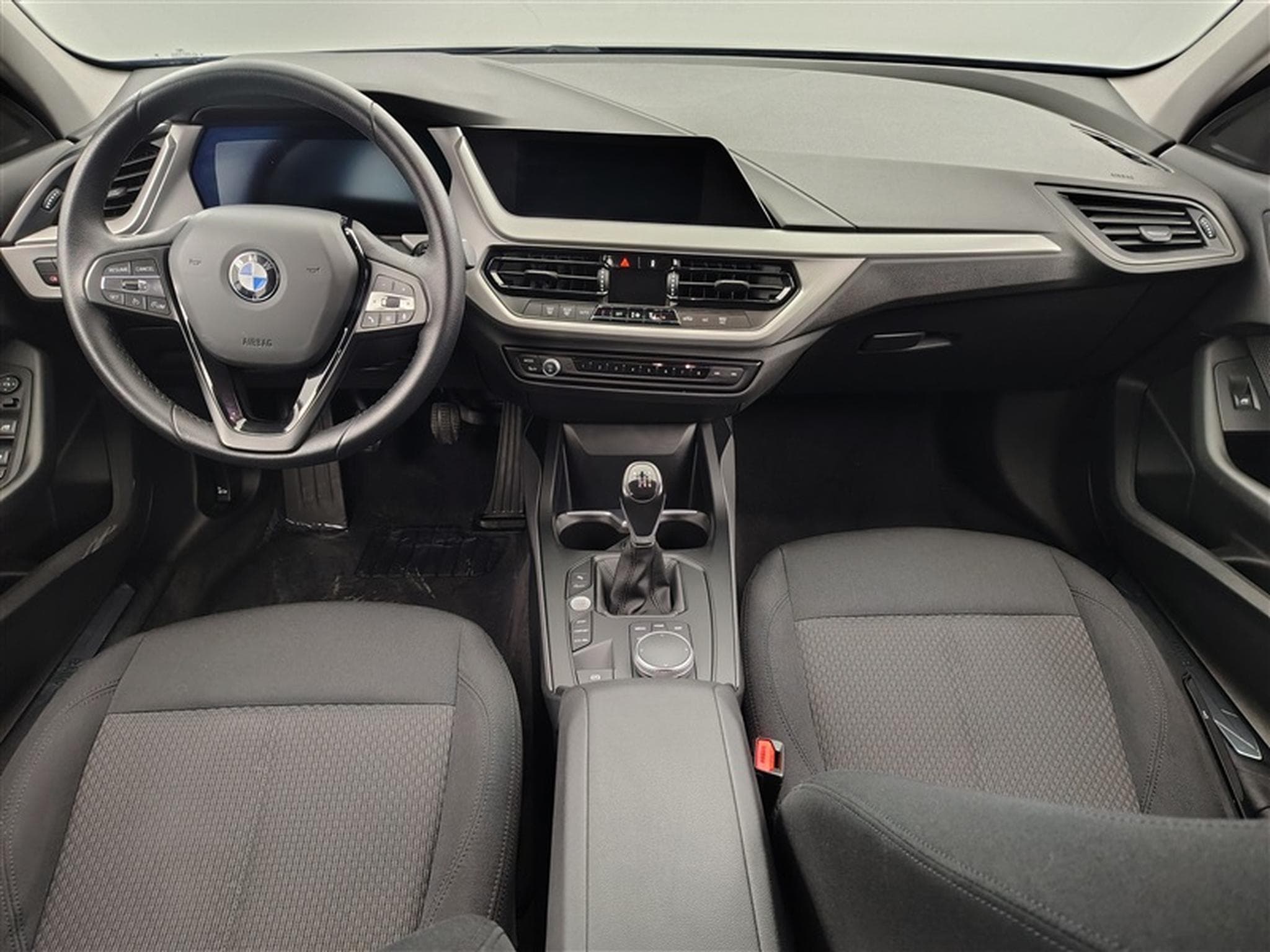 BMW 116 d NAVI / FULL LED / CLIM (2022) - Photo 8