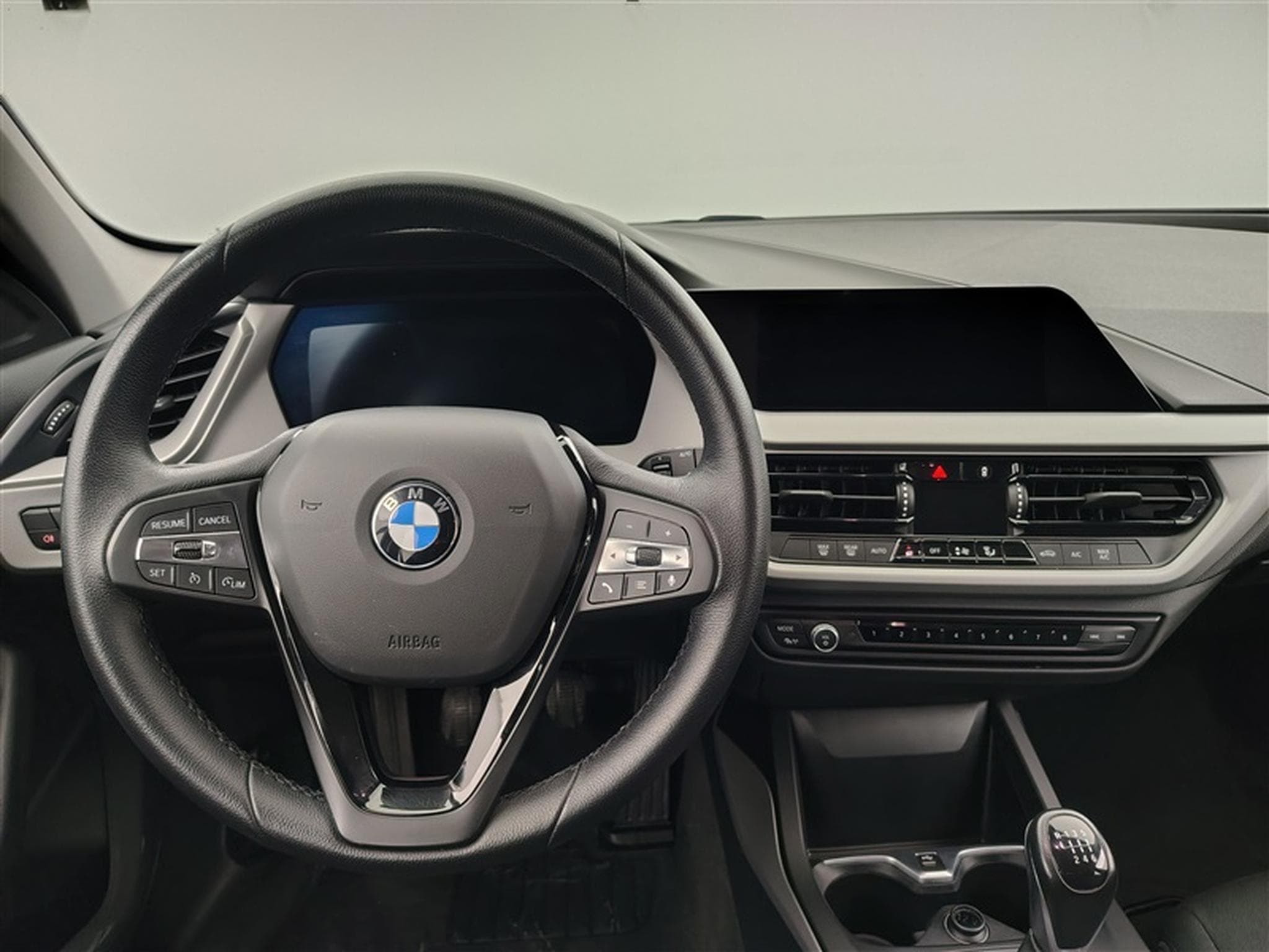 BMW 116 d NAVI / FULL LED / CLIM (2022) - Photo 9