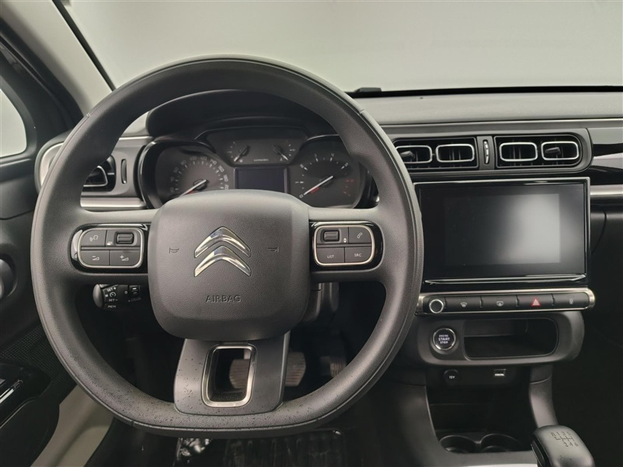 Citroen C3 1.2i PureTech Shine NAVI / FULL LED / CARPLAY (2023) - Photo 9