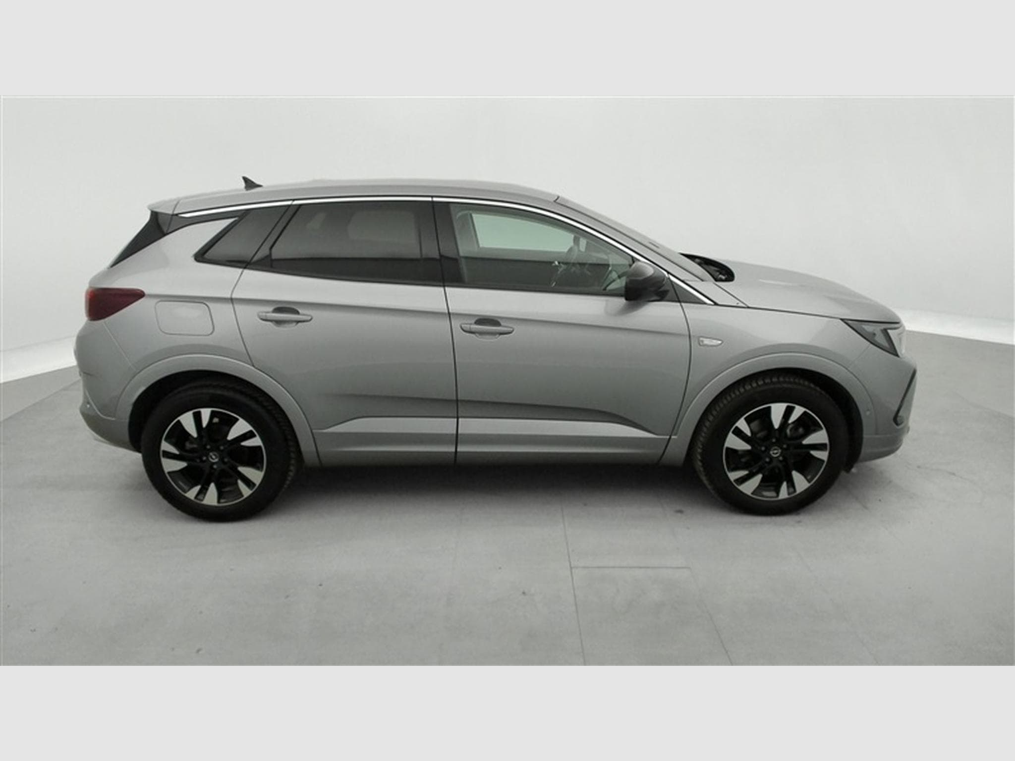 Opel Grandland 1.2 Turbo Business Edition S&S (2023) - Photo 23