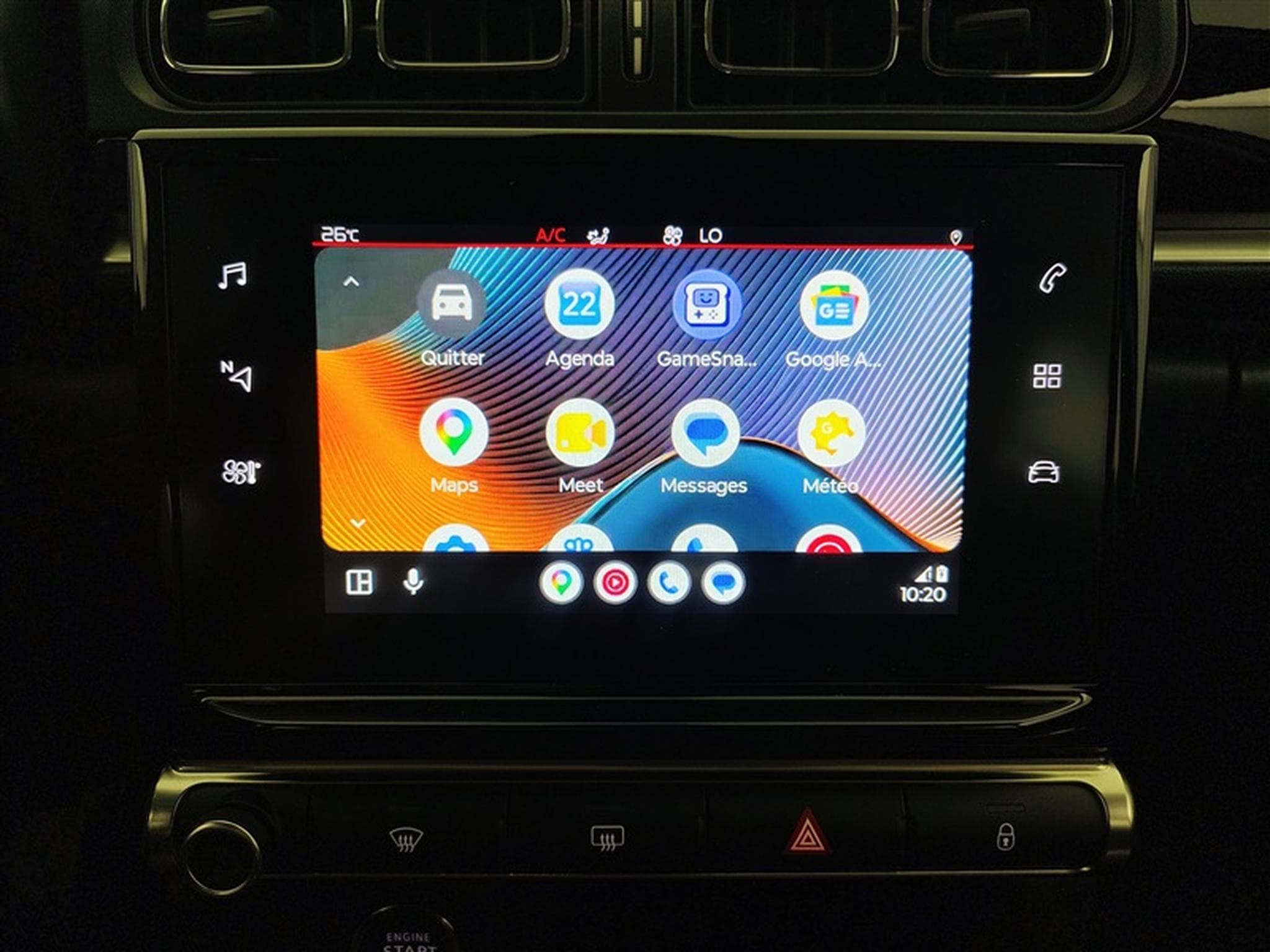 Citroën C3 1.2i PureTech Shine CARPLAY / FULL LED / JA 16" (2023) - Photo 20