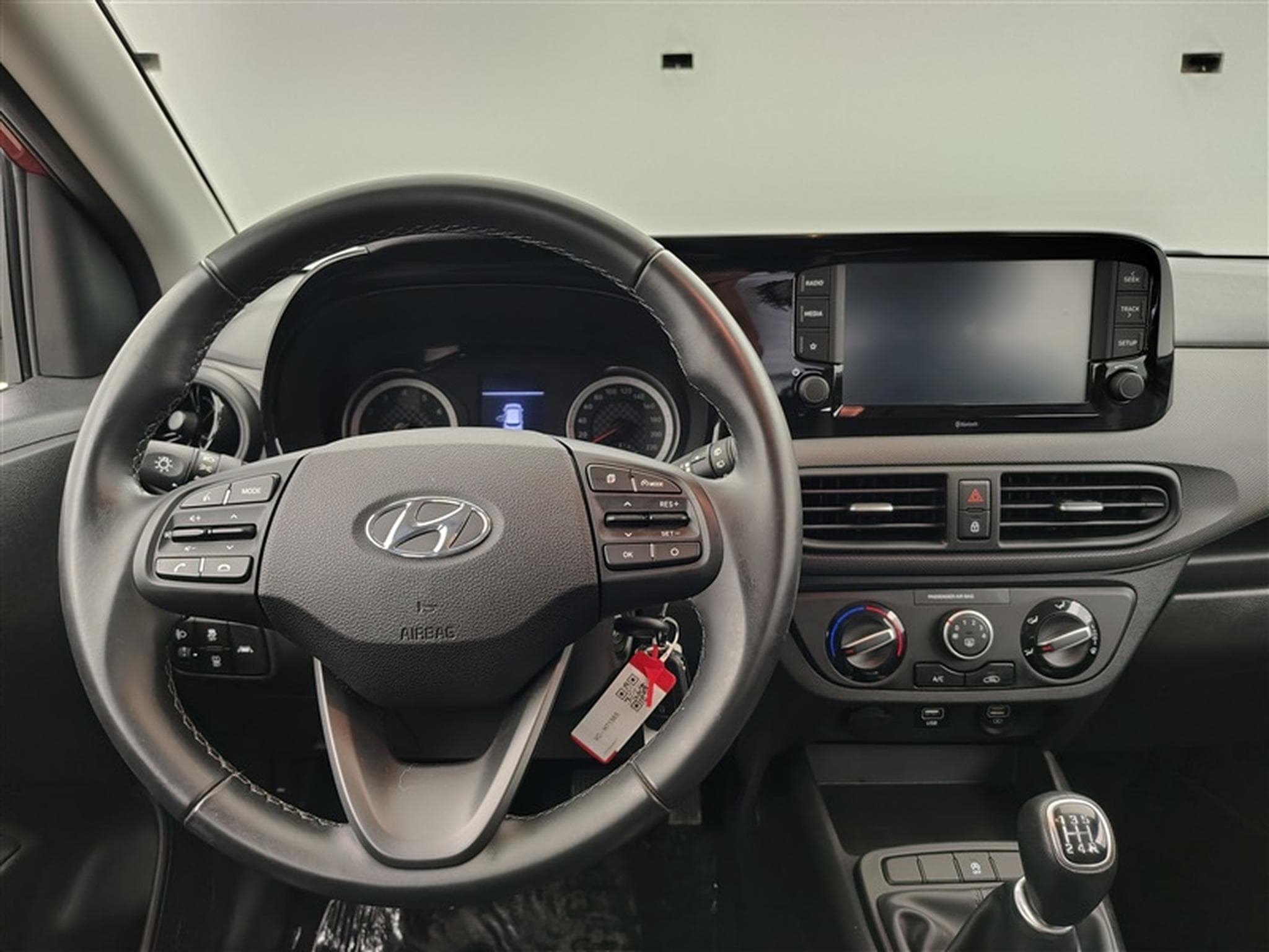 Hyundai i10 1.0i Twist (2022) - Foto 9