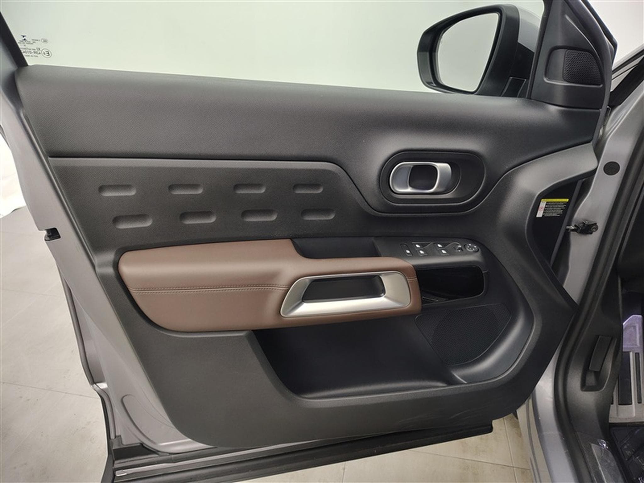 Citroën C5 Aircross 1.2 PureTech 130cv CAMERA / JA 18" (2020) - Photo 17
