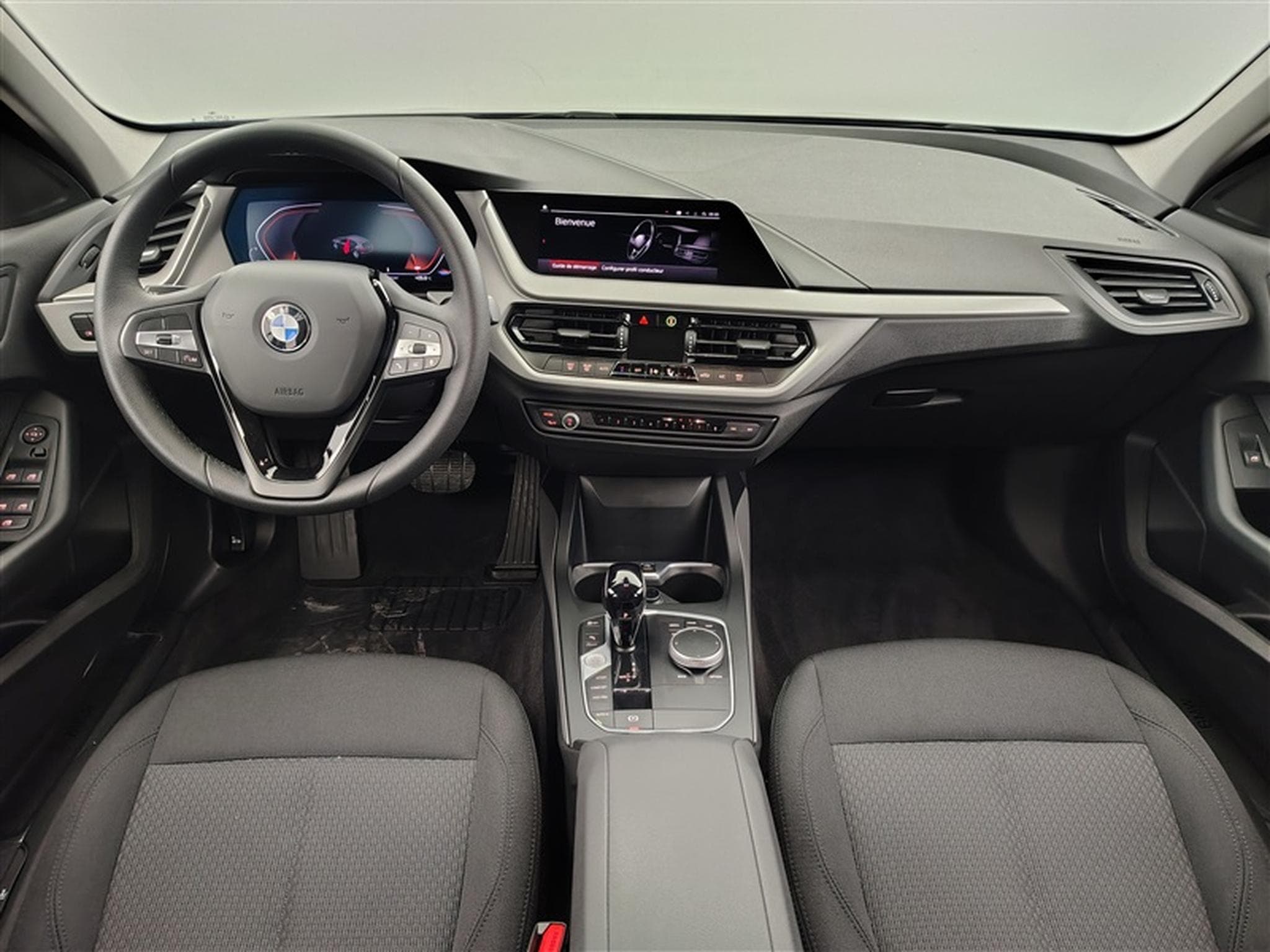 BMW 116 iA NAVI / FULL LED / PDC AV-AR (2023) - Photo 8