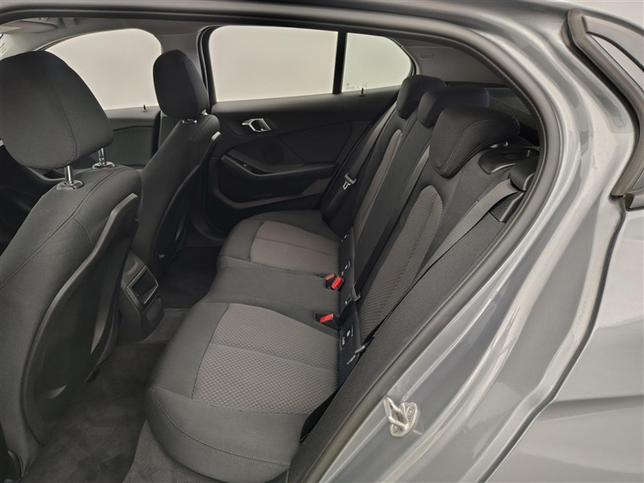 BMW 116 iA NAVI / FULL LED / PDC AV-AR (2023) - Photo 13