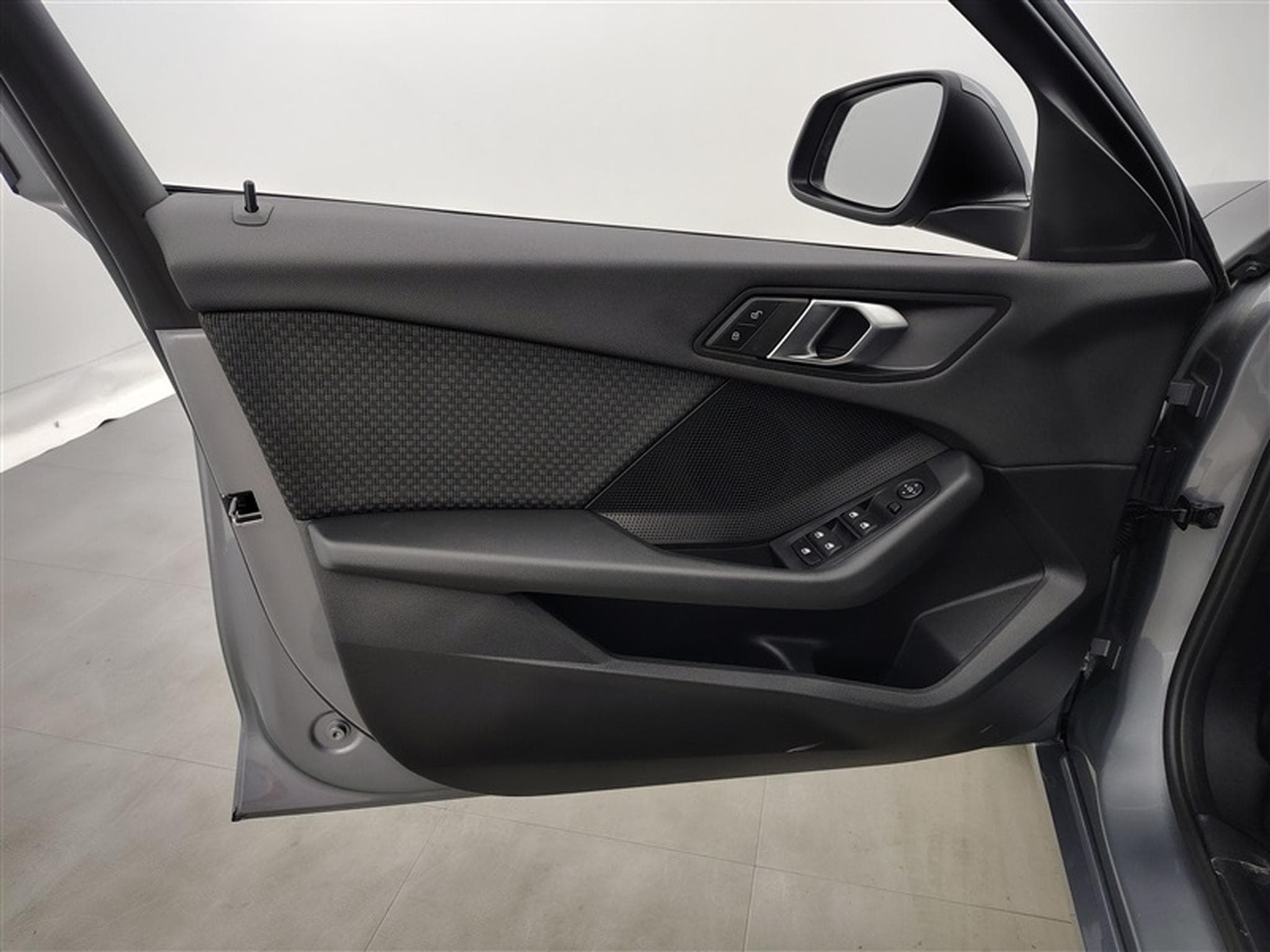 BMW 116 iA NAVI / FULL LED / PDC AV-AR (2023) - Photo 17