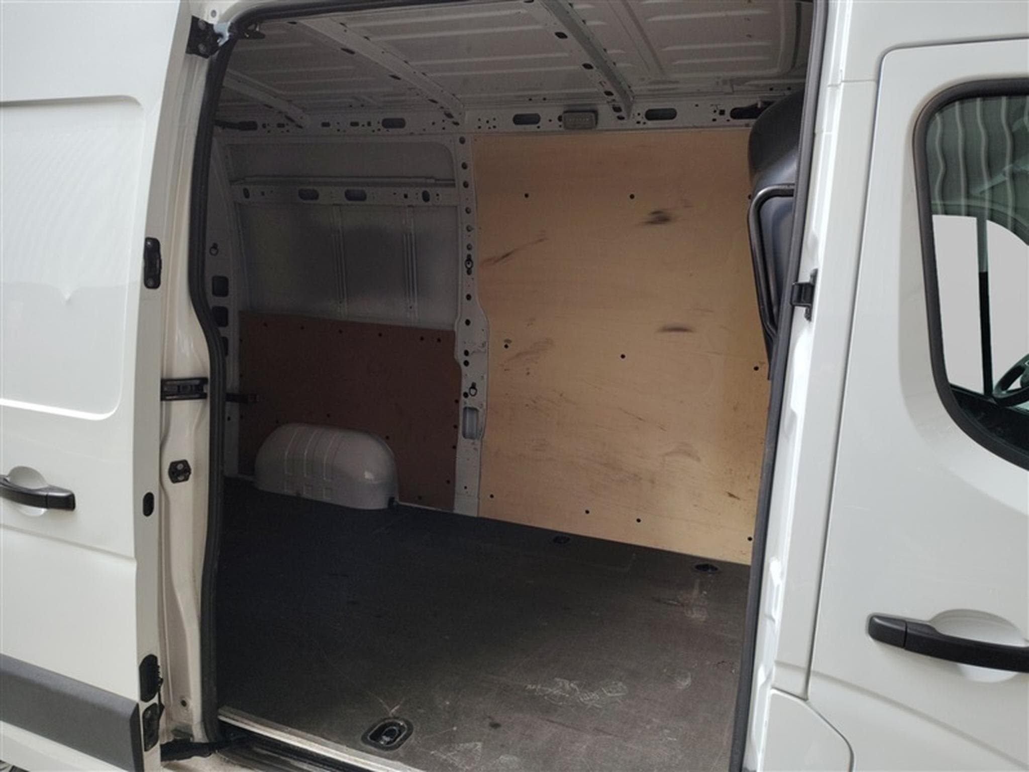 Renault Master 2.3 dCi 35 L2H2 Grand Confort NAVI / CLIM (2023) - Photo 14