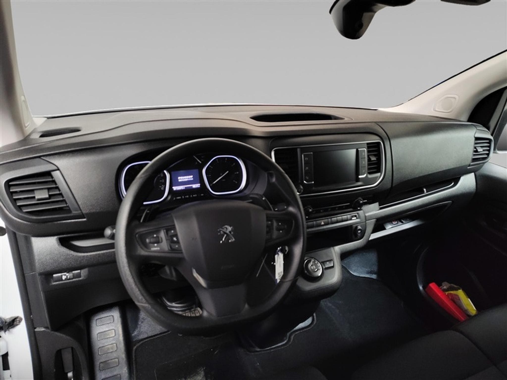 Peugeot Expert 2.0 BlueHDi L2  Premium EAT8 NAVI / CLIM / TEL (2023) - Photo 8