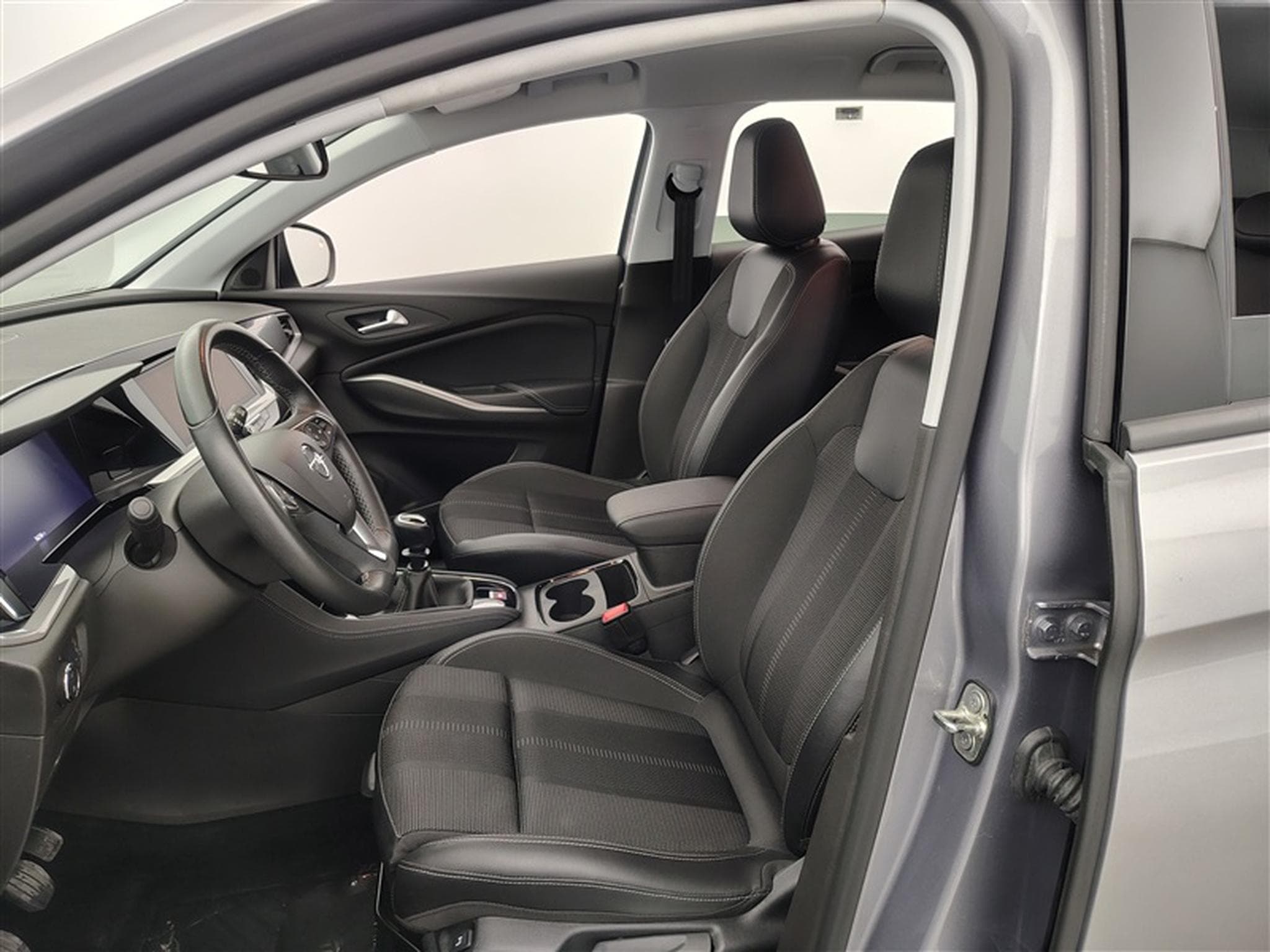 Opel Grandland 1.2 Turbo Edition S&S (2023) - Photo 7