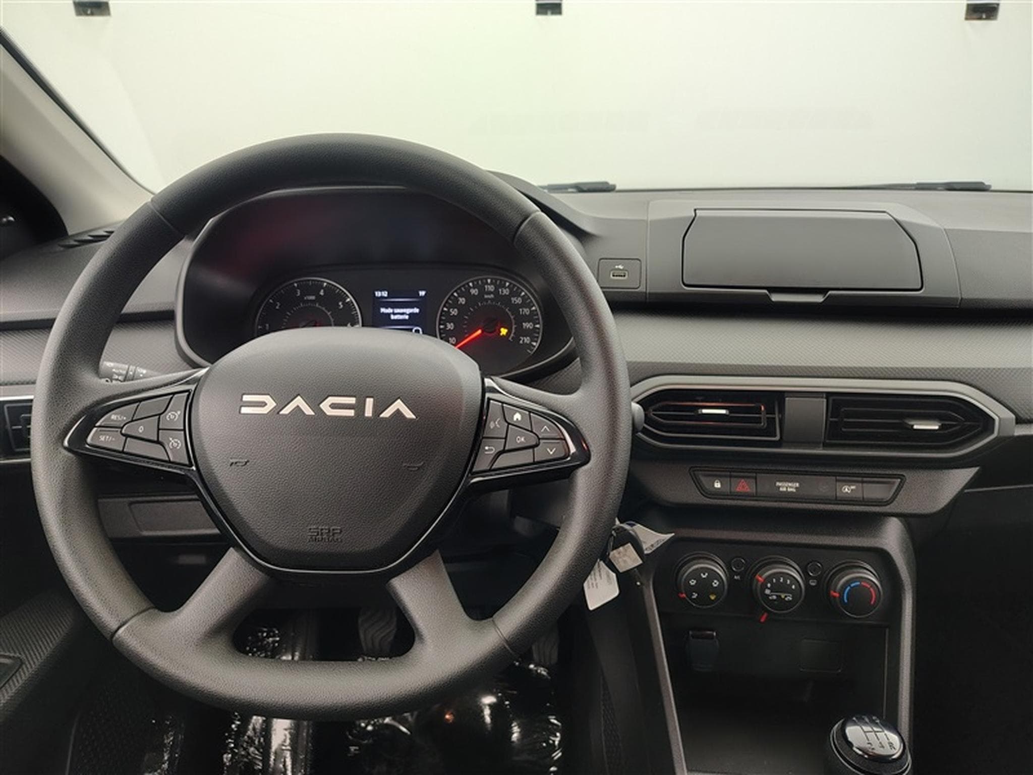 Dacia Sandero 1.0i SCe Essential CLIM / FULL LED / BLUETOOTH (2023) - Photo 9