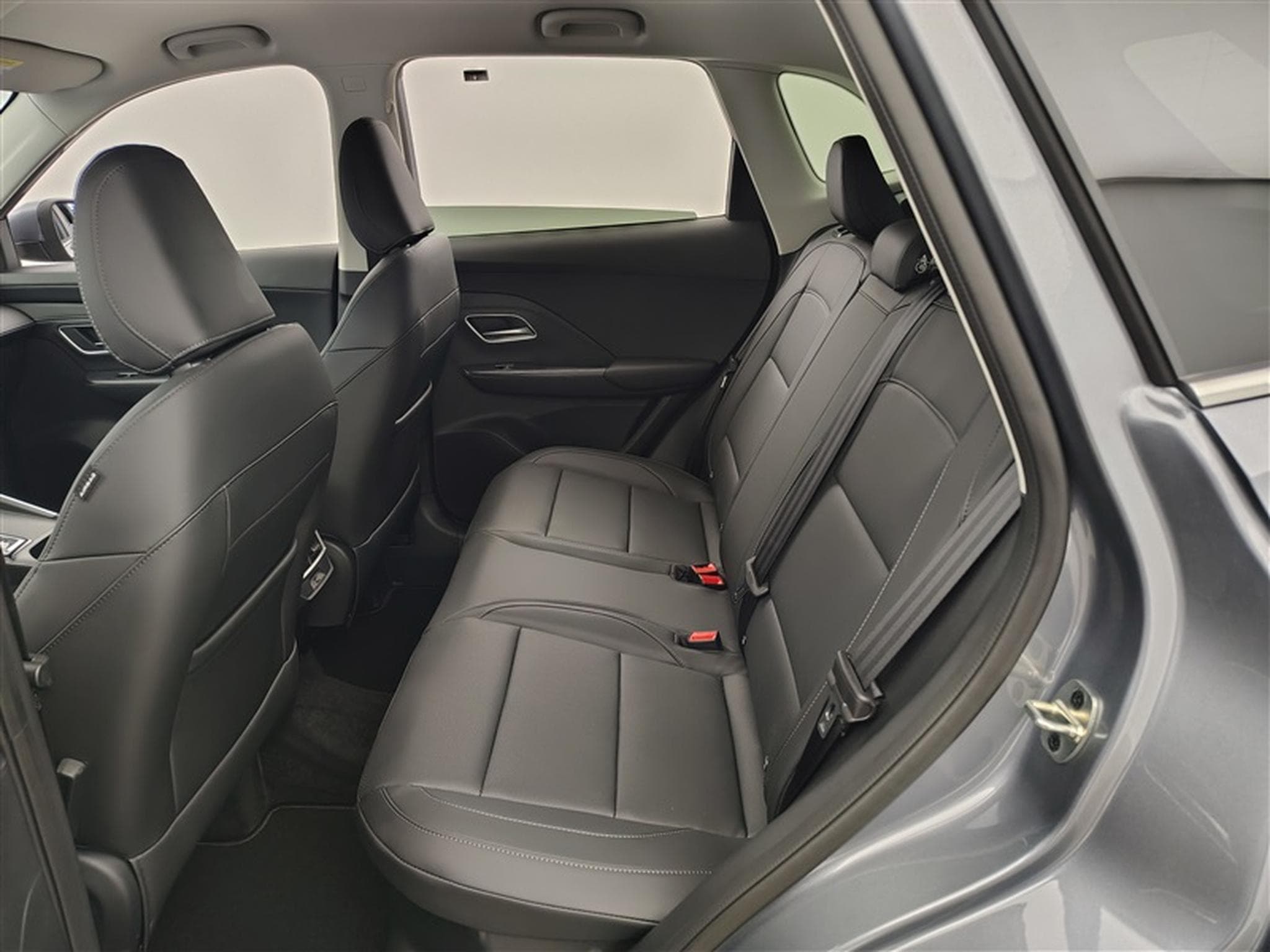 MG ZS 1.5 Hybrid+ Luxury NAVI / FULL LED / CUIR / CAMERA 360 (2026) - Photo 14