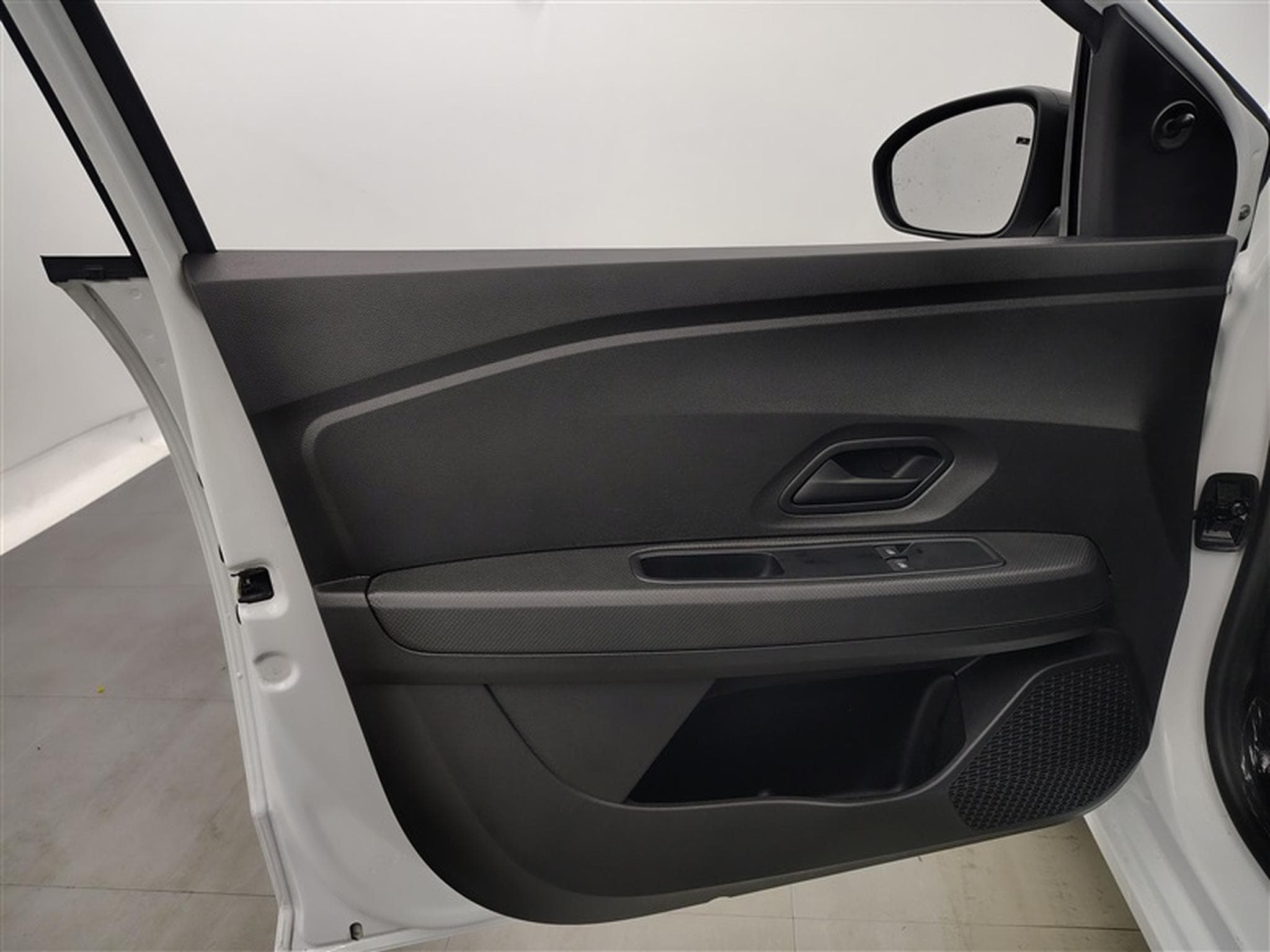 Dacia Sandero 1.0i SCe Essential CLIM / FULL LED / BLUETOOTH (2023) - Photo 16