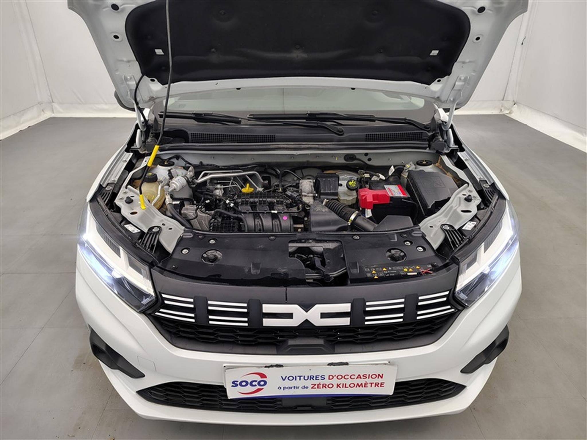 Dacia Sandero 1.0i SCe Essential CLIM / FULL LED / BLUETOOTH (2023) - Photo 17