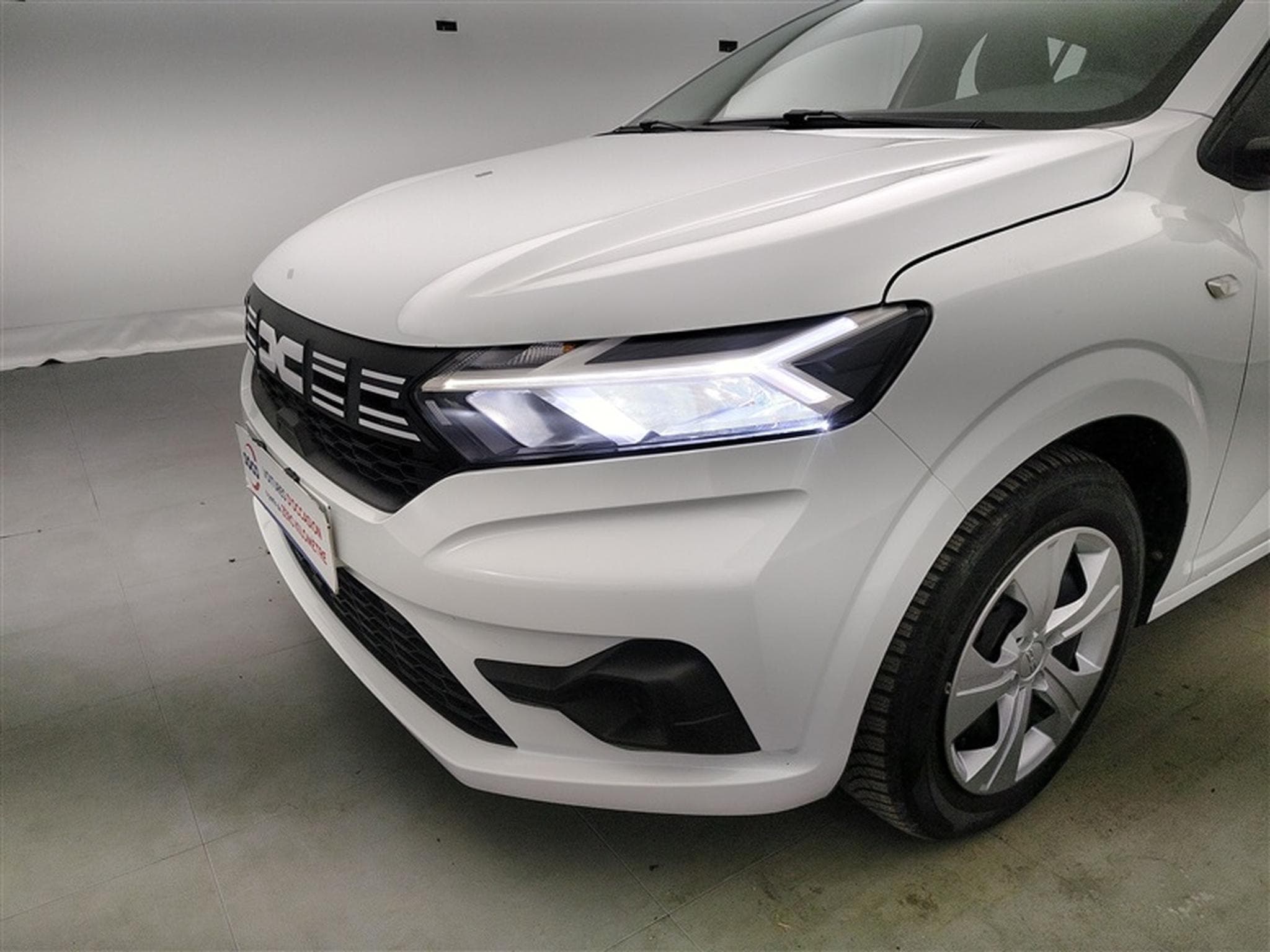 Dacia Sandero 1.0i SCe Essential CLIM / FULL LED / BLUETOOTH (2023) - Photo 15