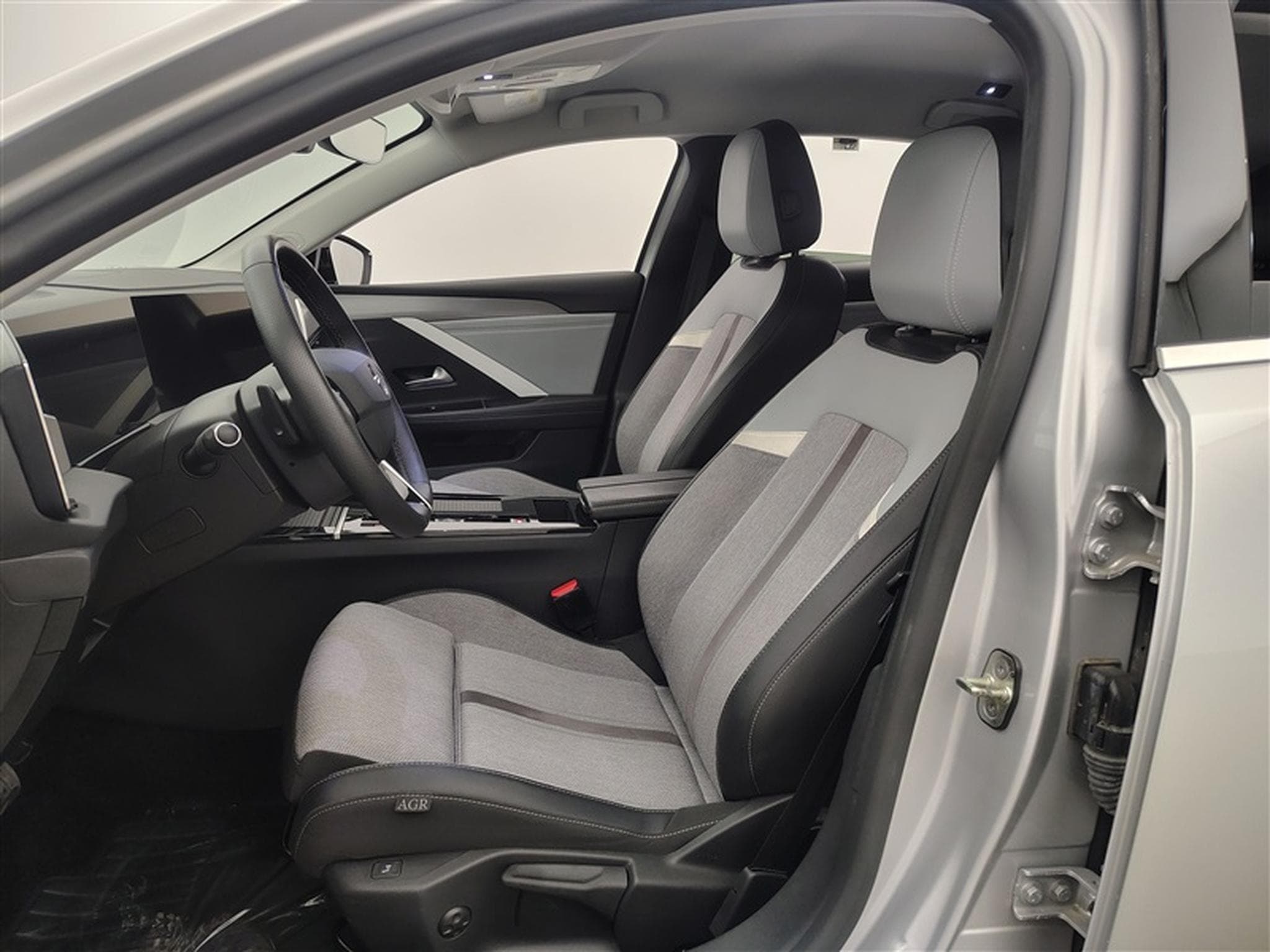 Opel Astra 1.2 Turbo elegance (2023) - Photo 7