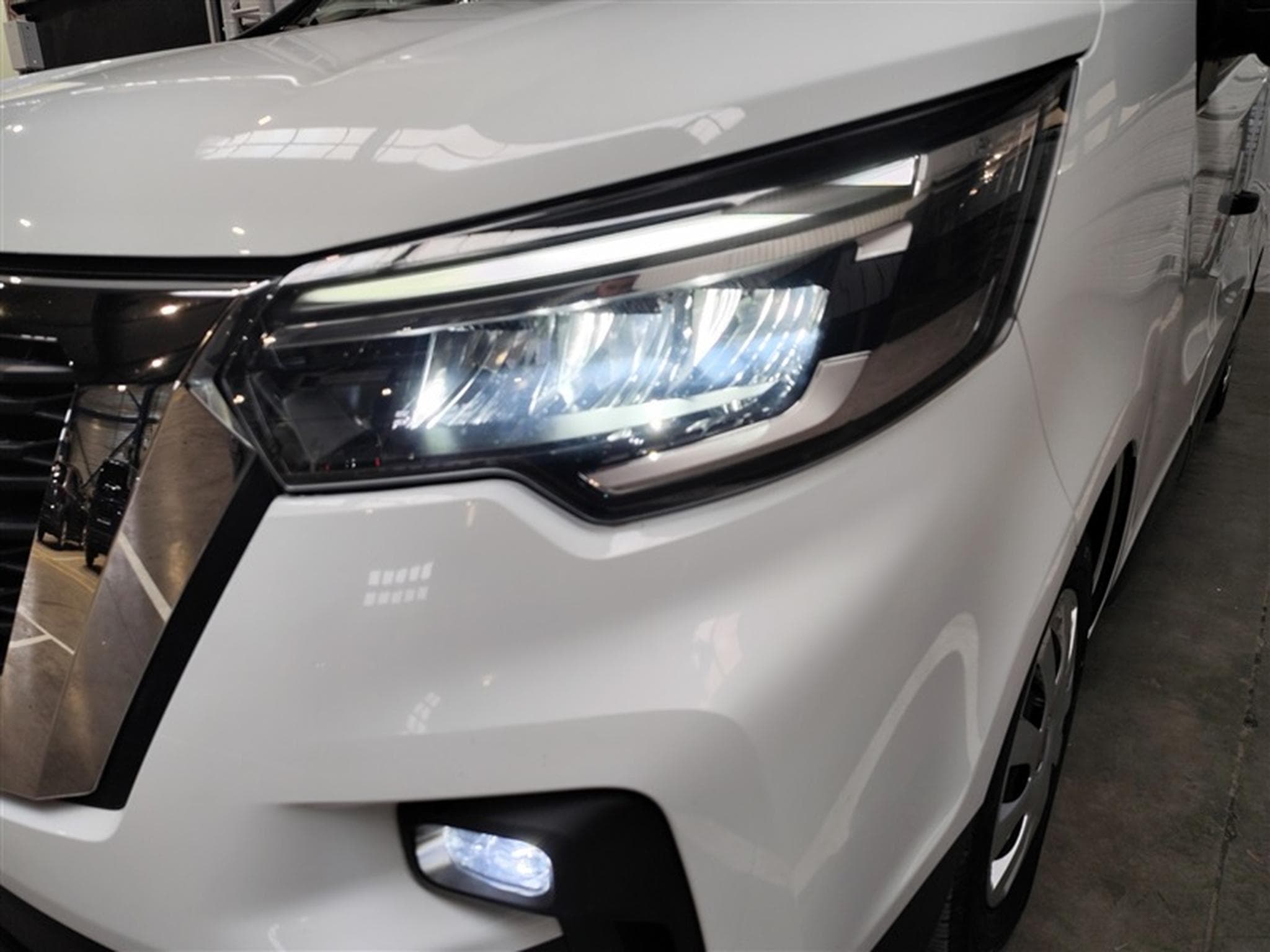 Nissan Primastar 2.0 dCi 30 L2H1 FULL LED / CLIM (2024) - Photo 15