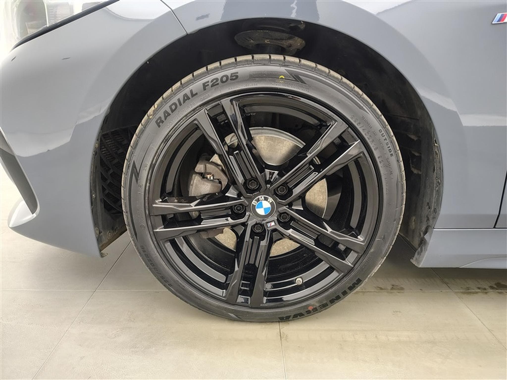 BMW 118 118iA Pack M NAVI / FULL LED / PDC AV+AR / JA 18" (2019) - Photo 6