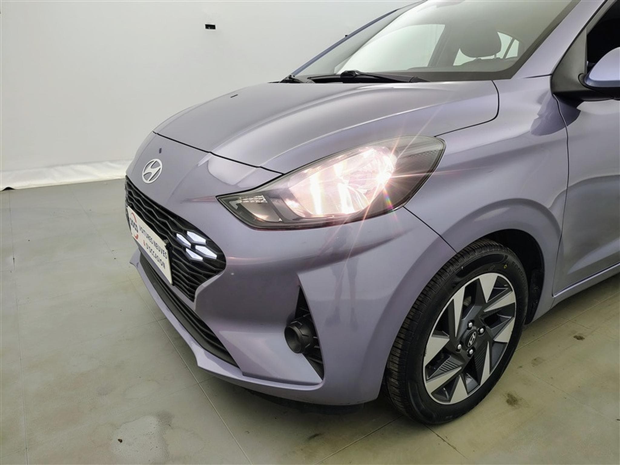 Hyundai i10 1.0i First Edition *CARPLAY/CLIM/JA15* (2023) - Foto 15
