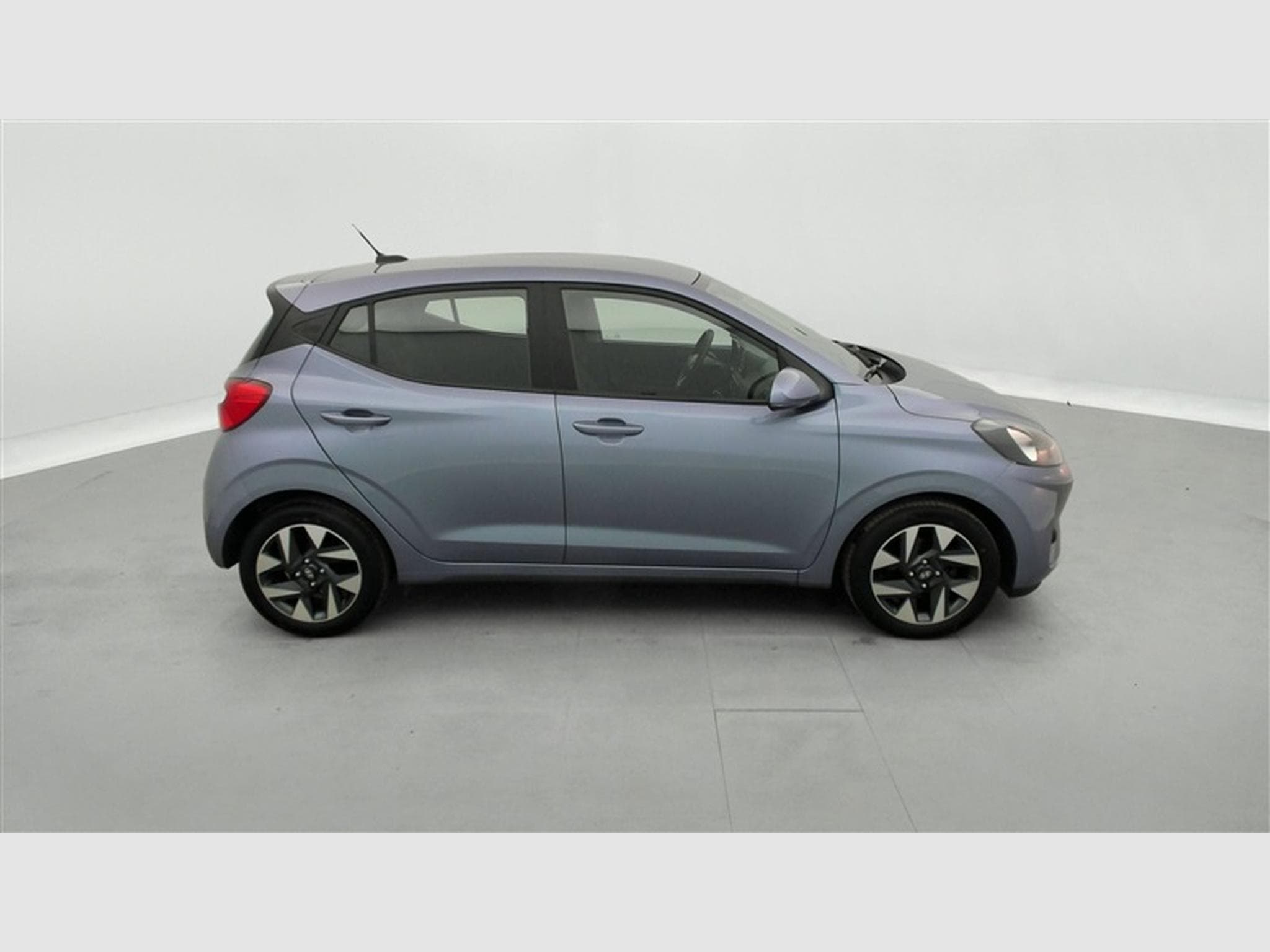 Hyundai i10 1.0i First Edition *CARPLAY/CLIM/JA15* (2023) - Foto 22