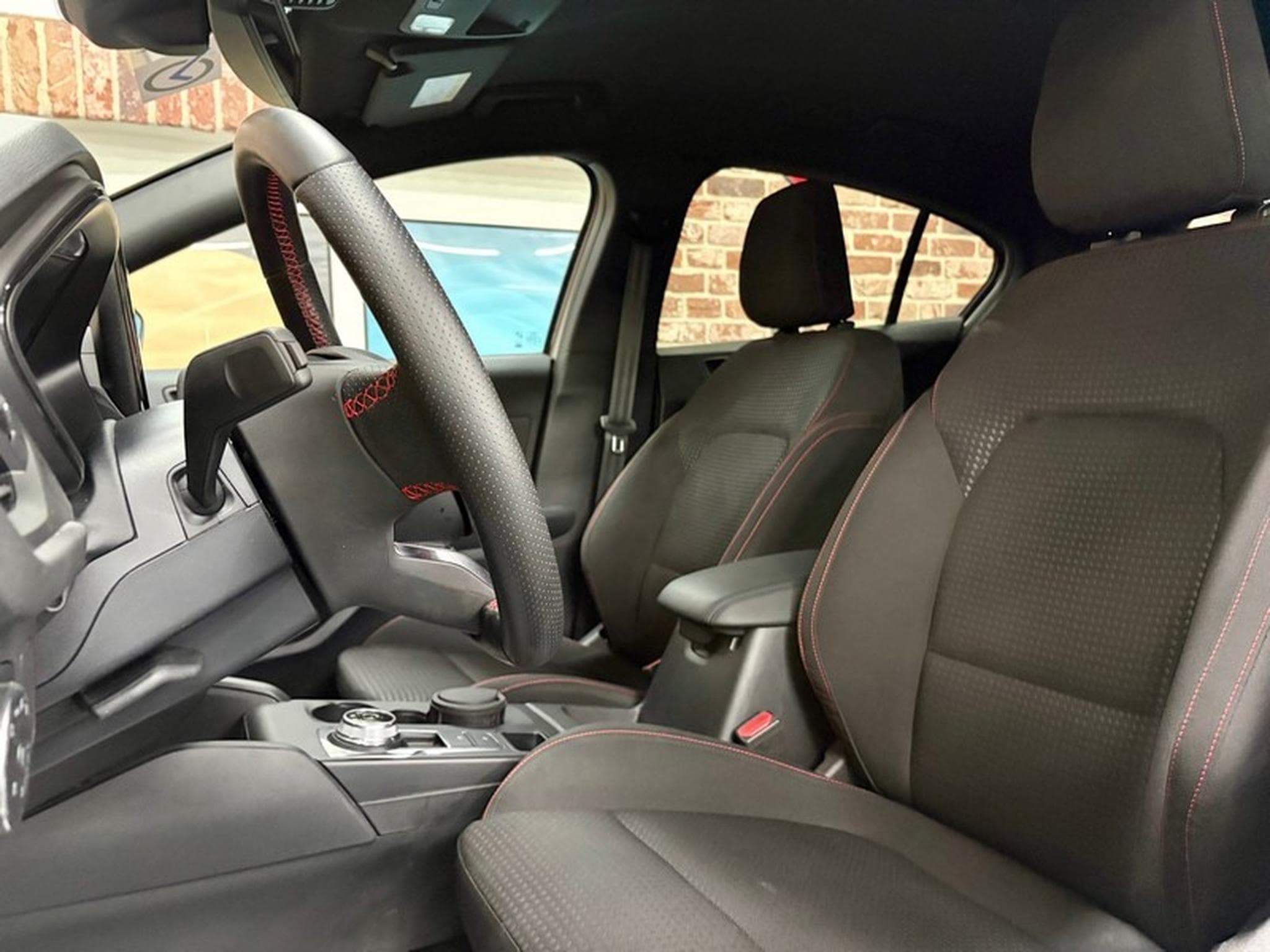 Ford Focus Focus EcoBoost 155cv Auto ST-LINE (2025) - Photo 5